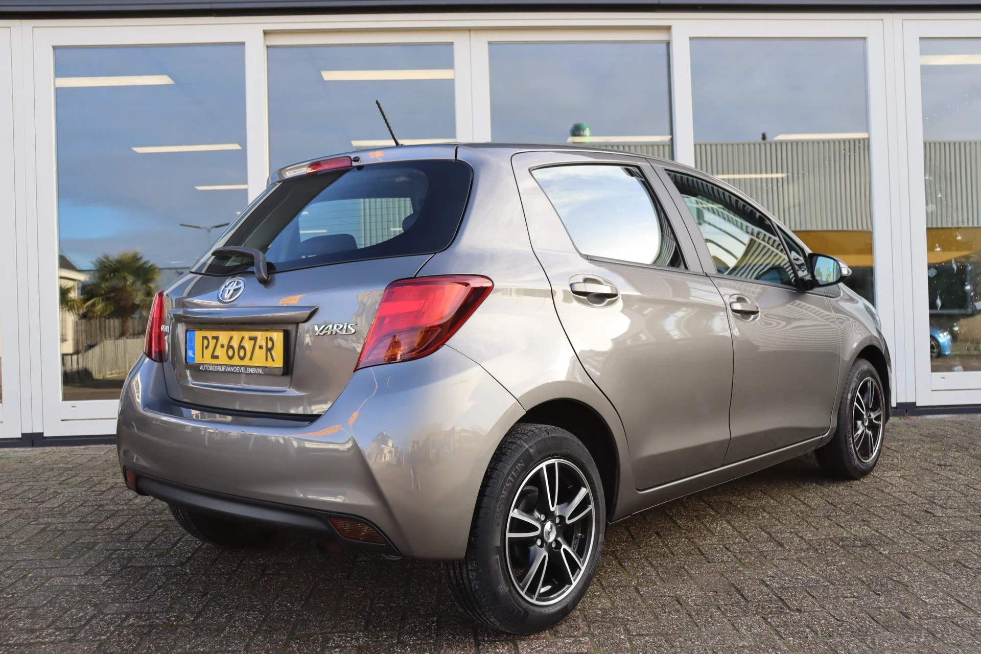 Hoofdafbeelding Toyota Yaris