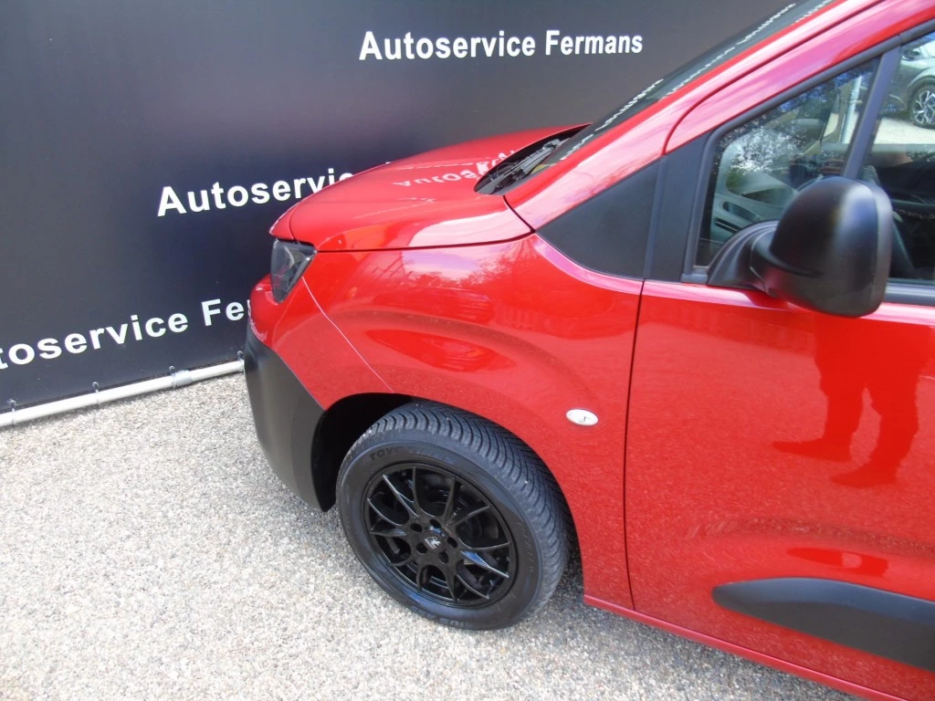 Hoofdafbeelding Peugeot Partner