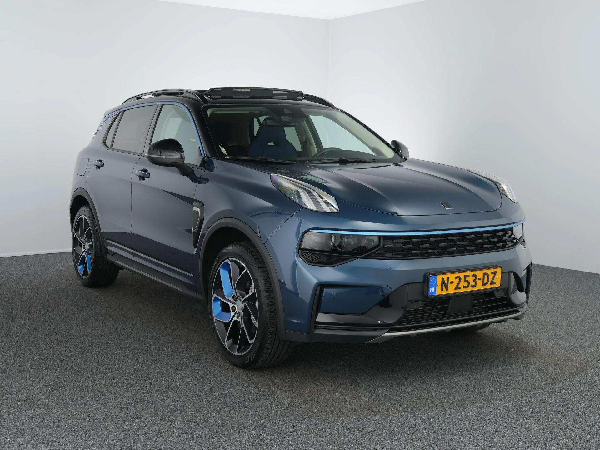 Hoofdafbeelding Lynk & Co 01