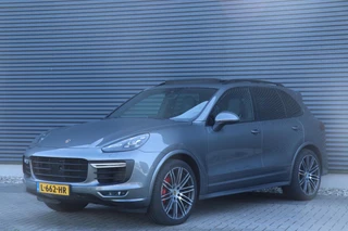 Porsche Cayenne 3.6 GTS | PANO / ACC / CARPLAY / Netto Auto!