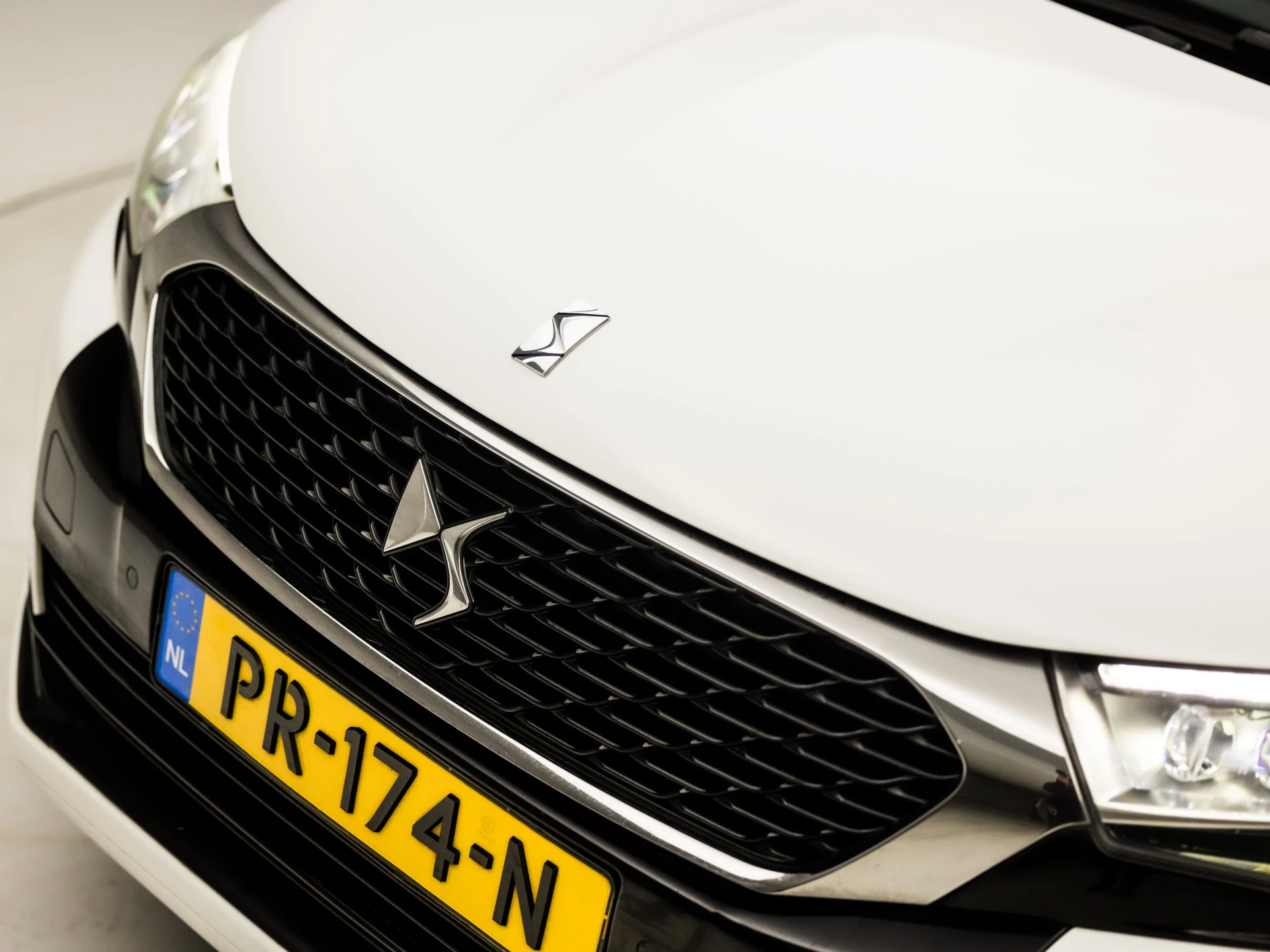 Hoofdafbeelding DS DS 4