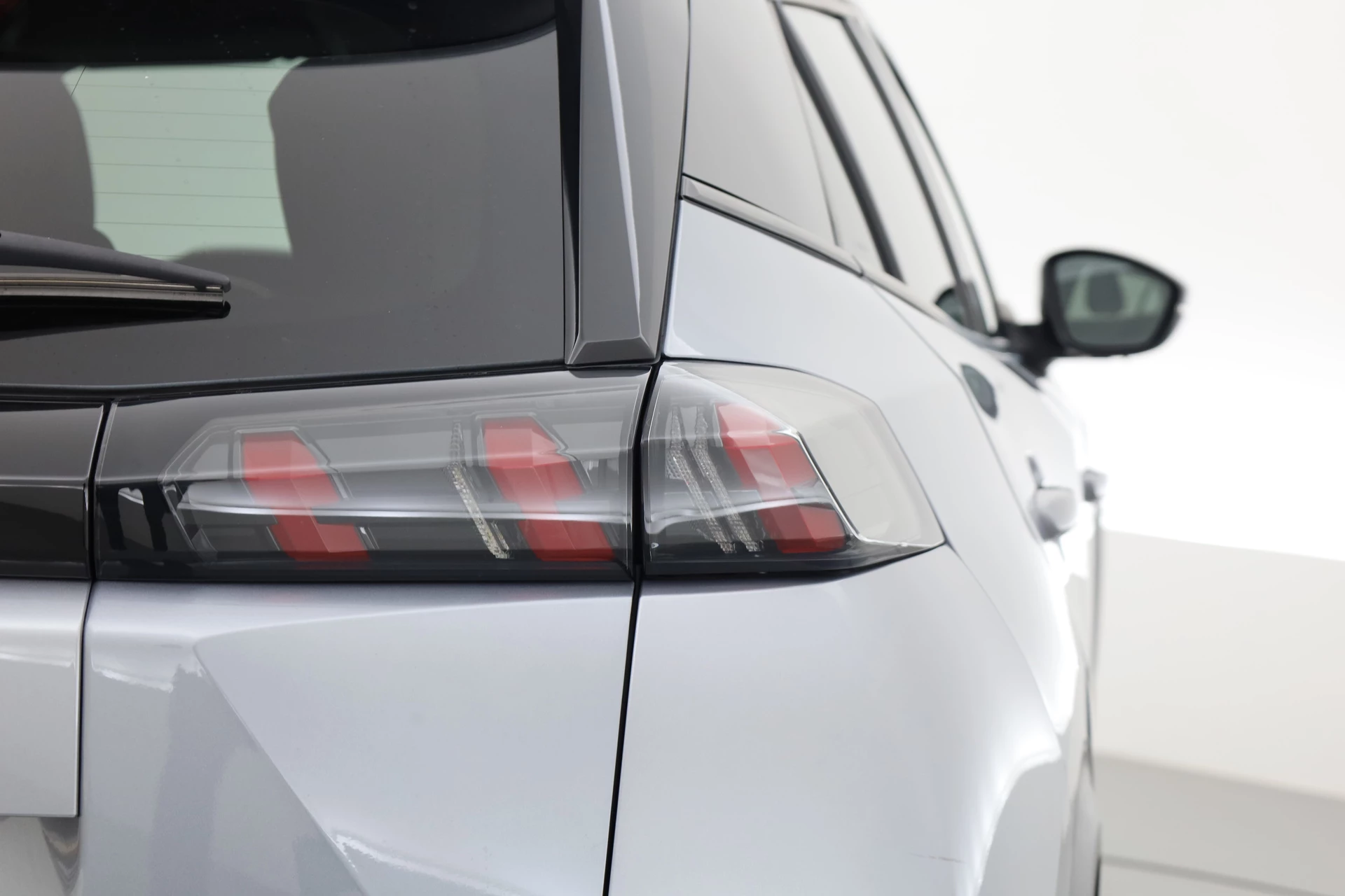 Hoofdafbeelding Peugeot e-2008