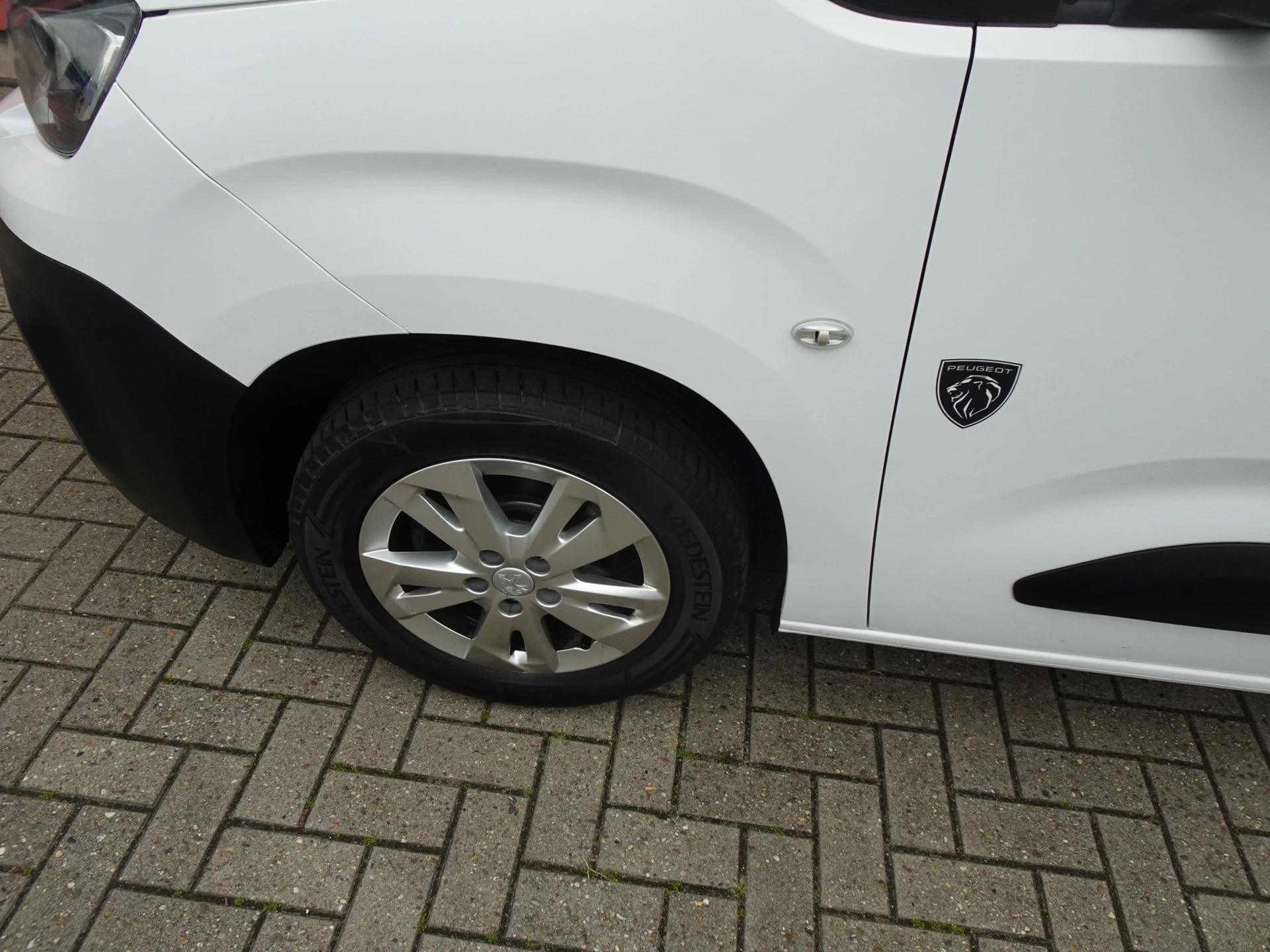Hoofdafbeelding Peugeot Partner