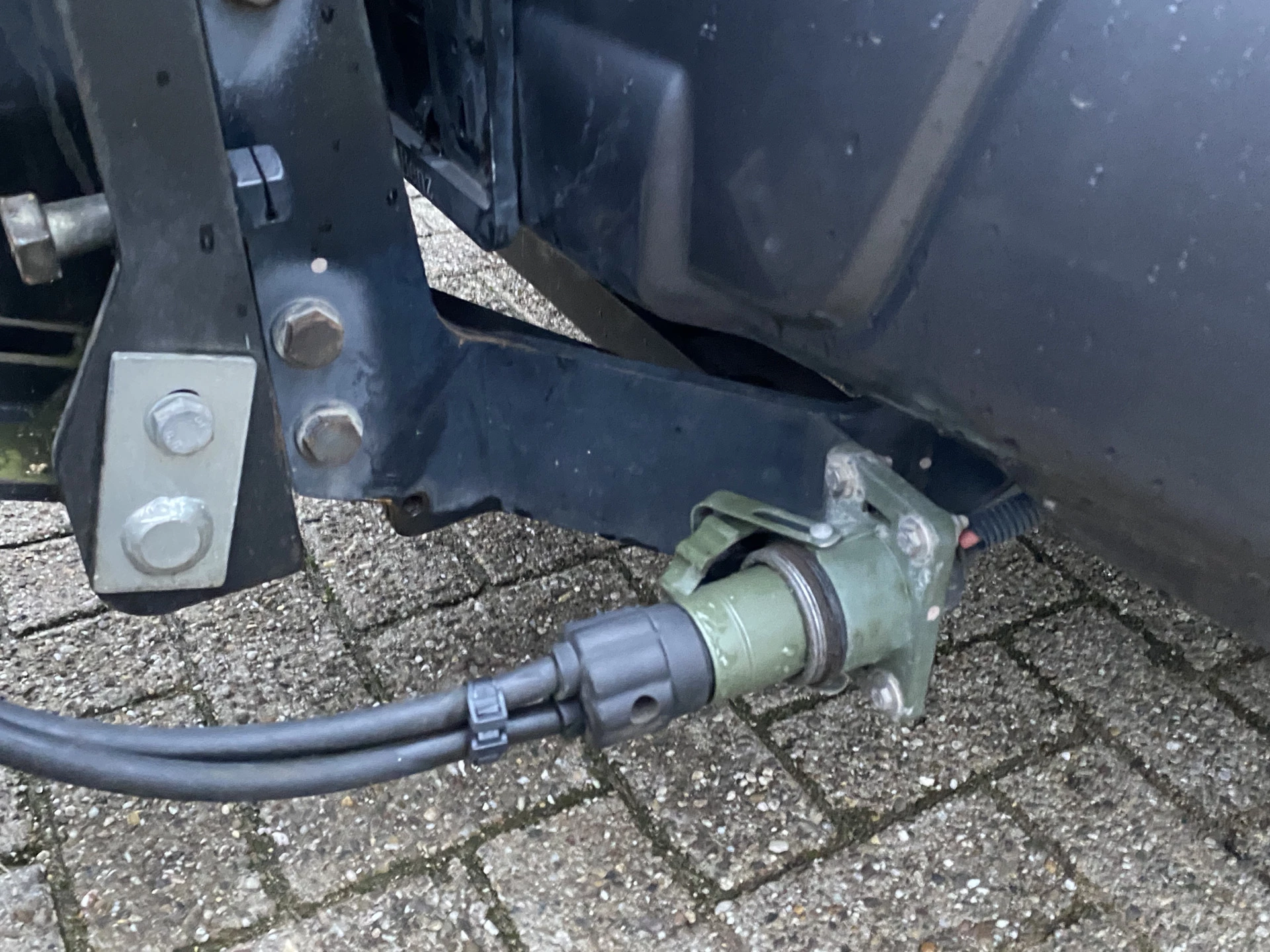 Hoofdafbeelding NIDO Rolbezem Sneeuwbezem