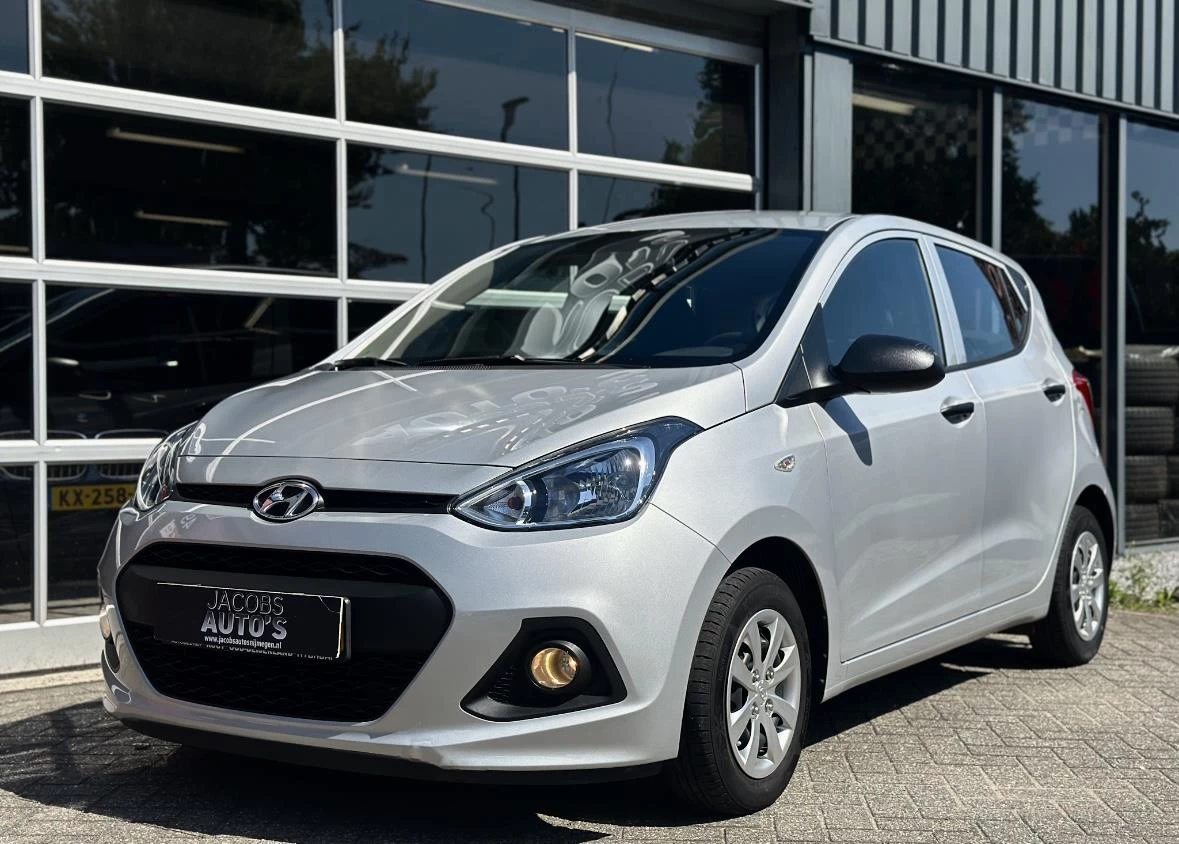 Hoofdafbeelding Hyundai i10