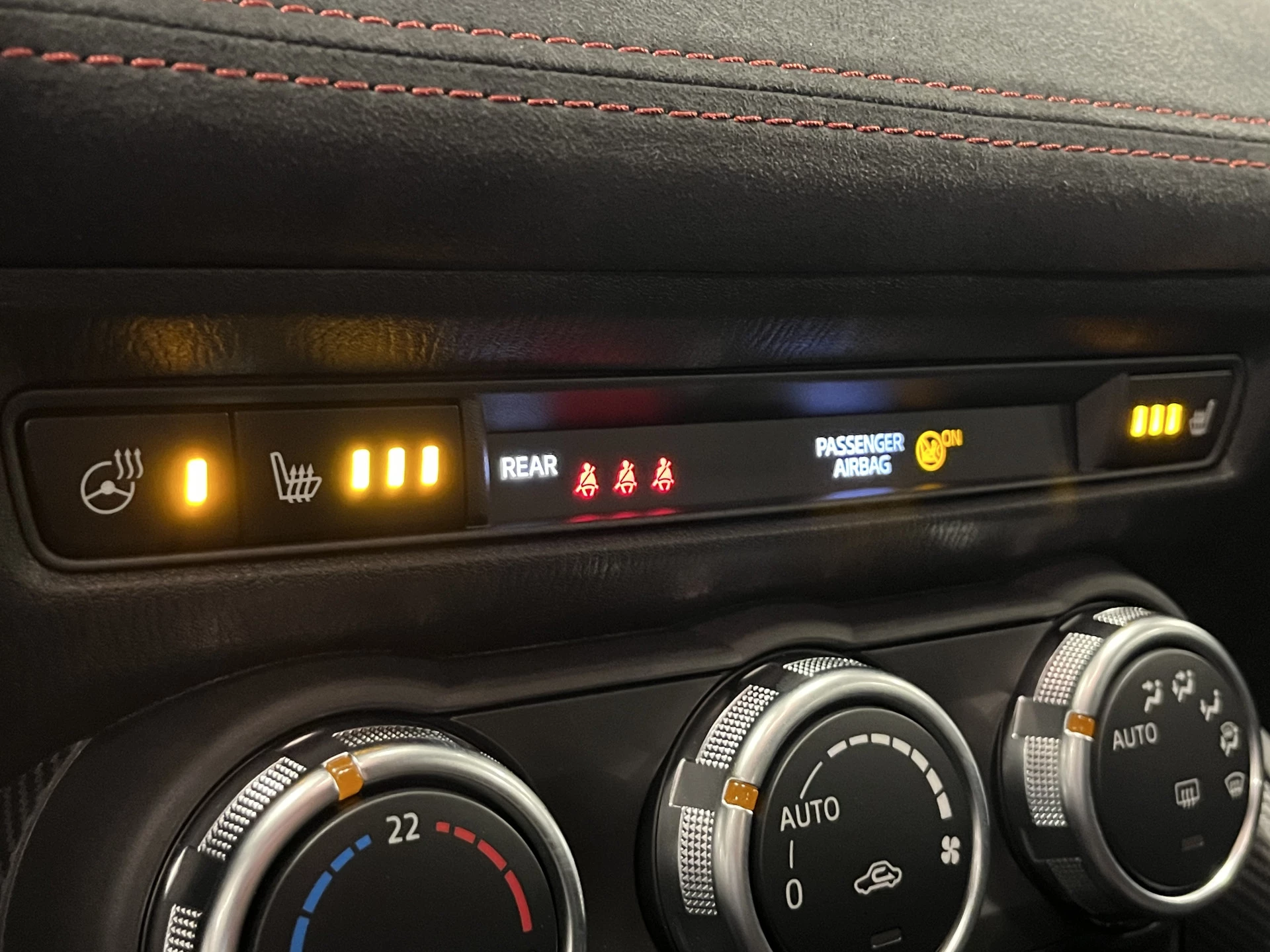 Hoofdafbeelding Mazda 2