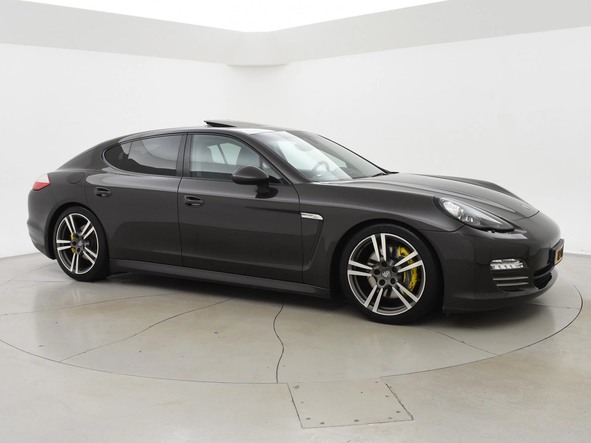 Hoofdafbeelding Porsche Panamera