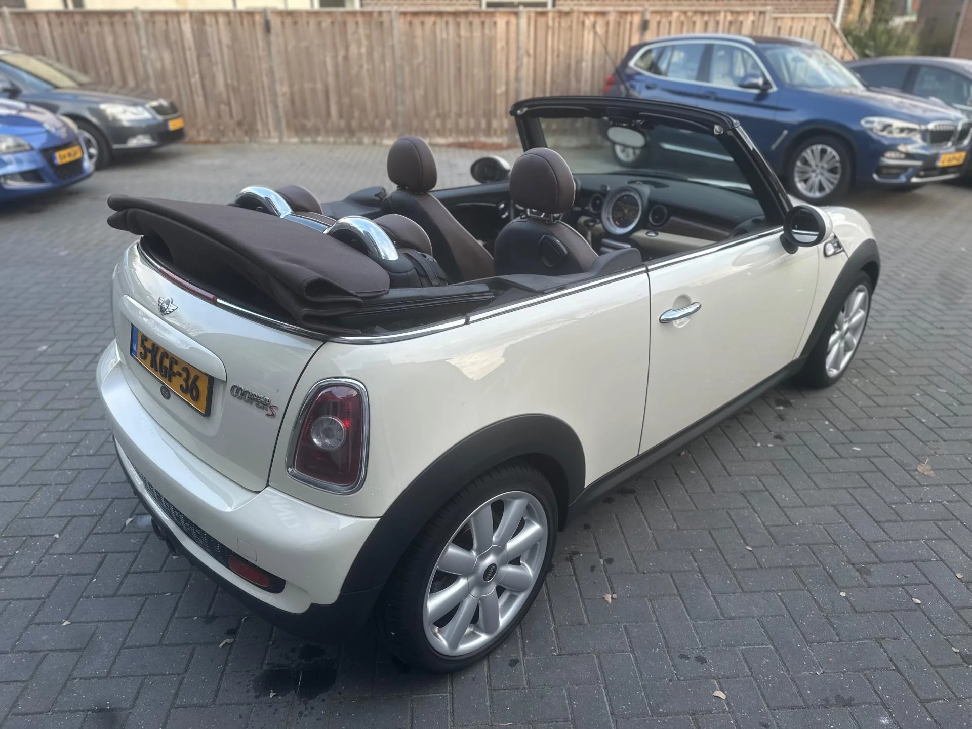 Hoofdafbeelding MINI Cabrio