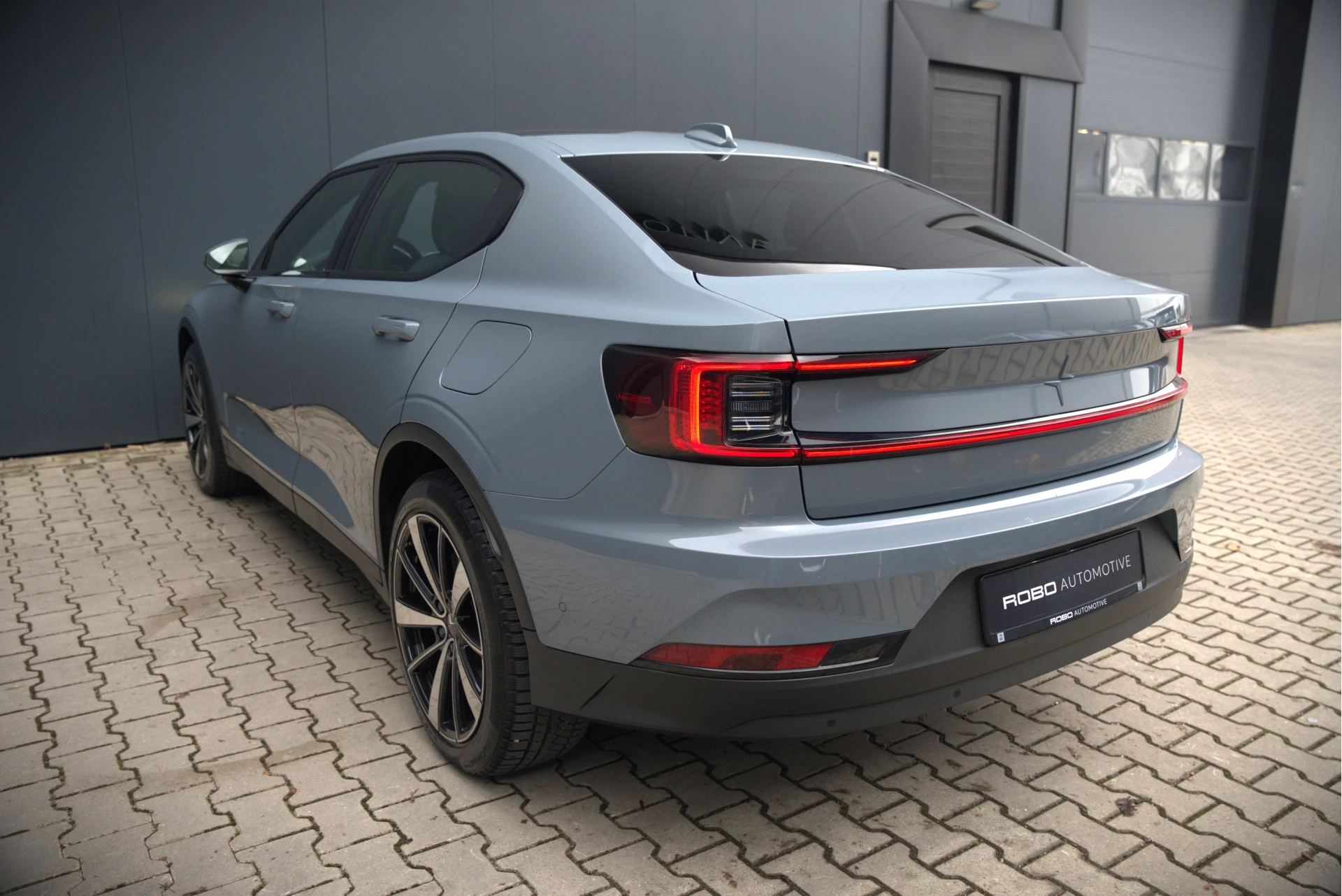 Hoofdafbeelding Polestar 2