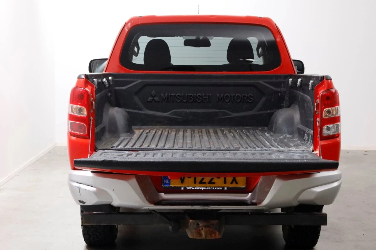 Hoofdafbeelding Mitsubishi L200