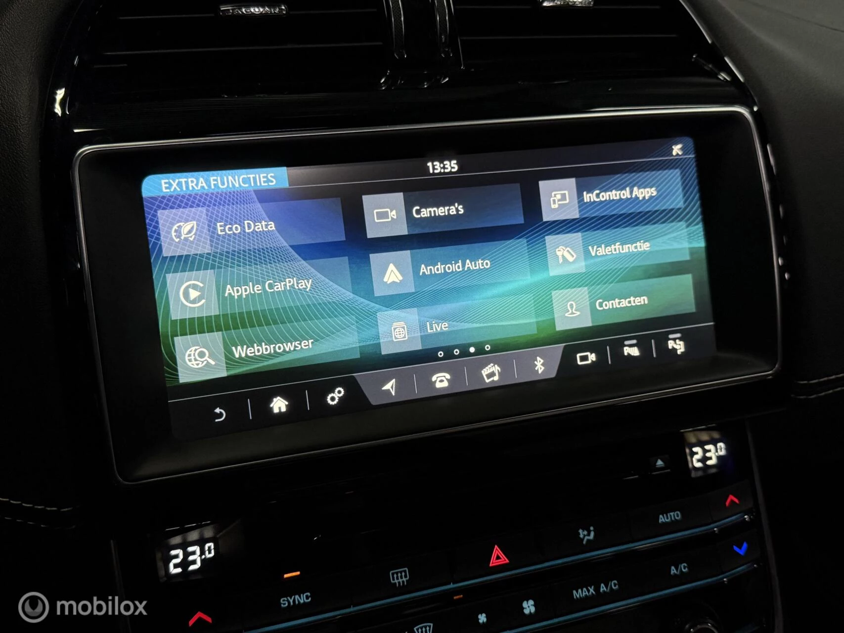 Hoofdafbeelding Jaguar XE