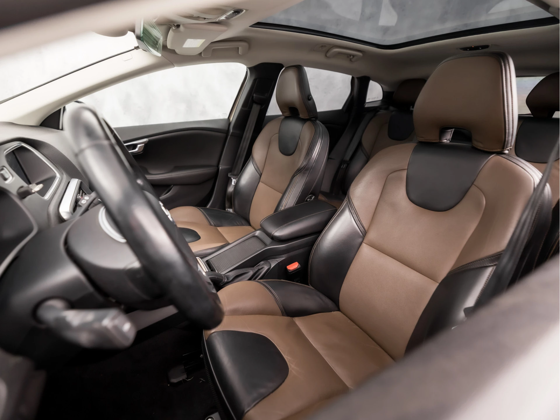 Hoofdafbeelding Volvo V40