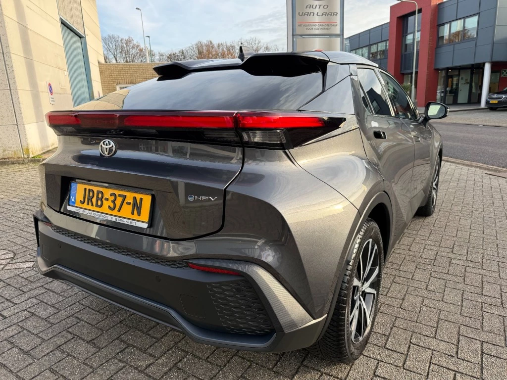 Hoofdafbeelding Toyota C-HR