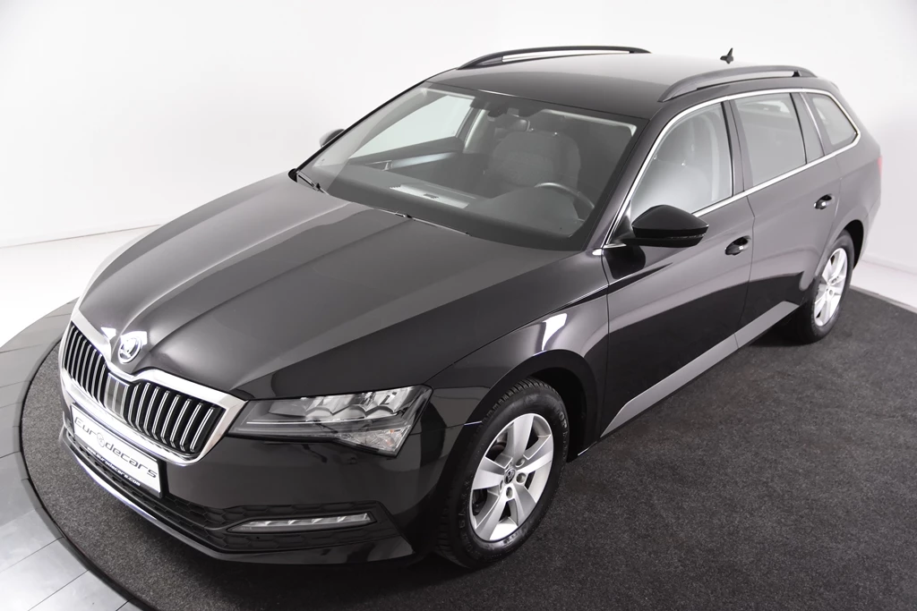 Hoofdafbeelding Škoda Superb