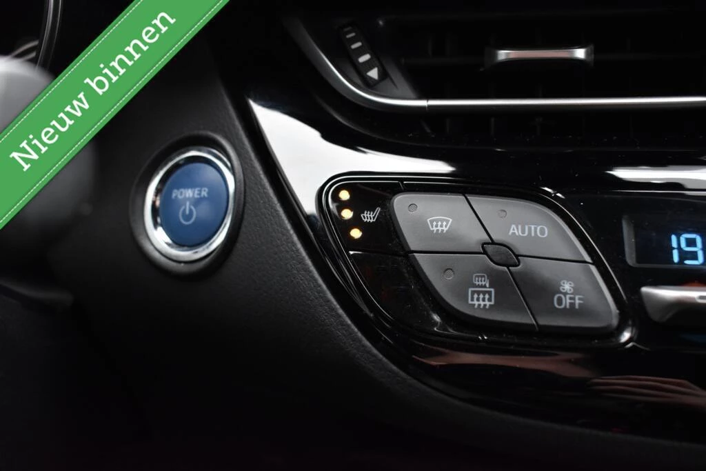 Hoofdafbeelding Toyota C-HR