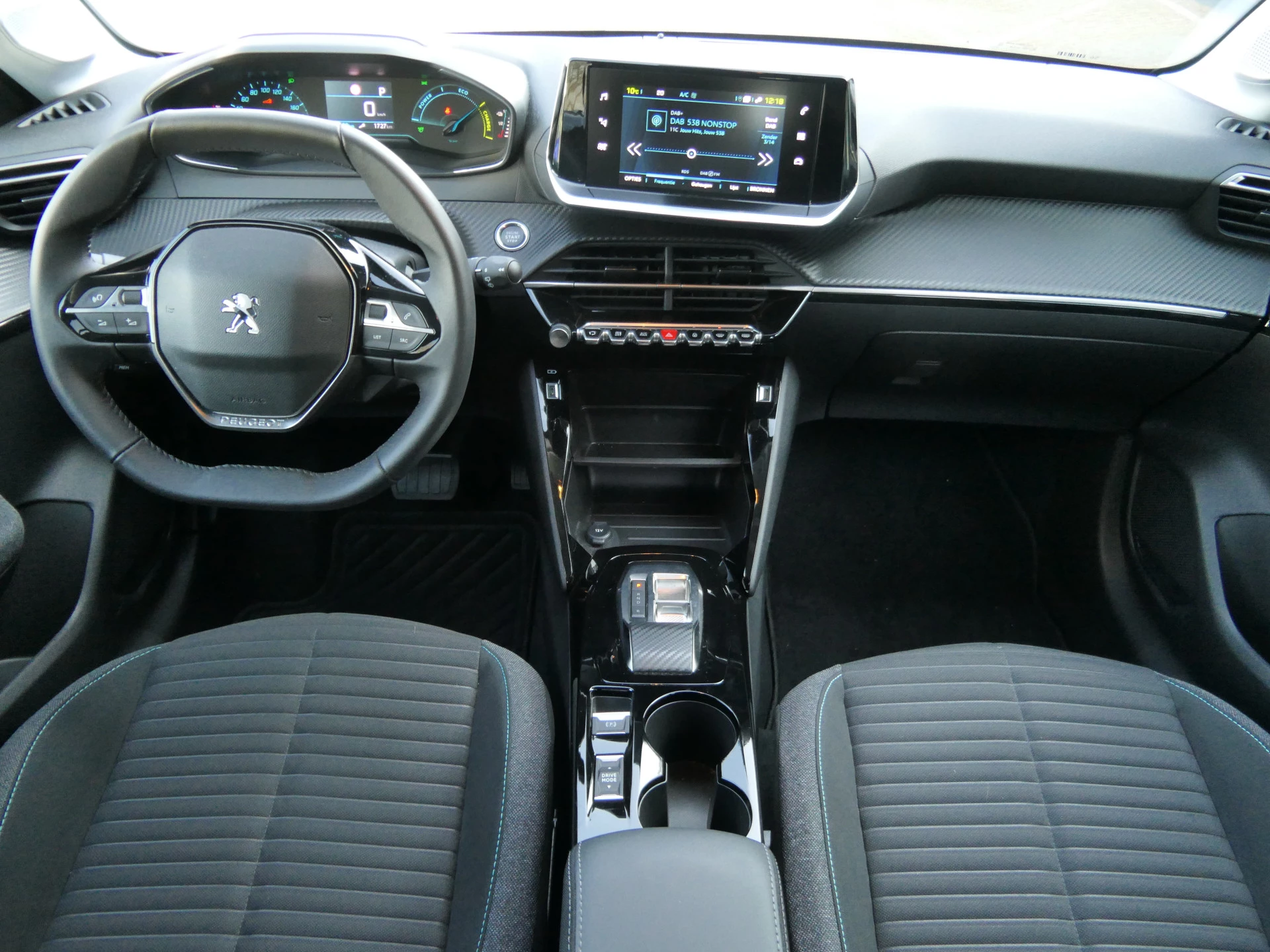 Hoofdafbeelding Peugeot e-208