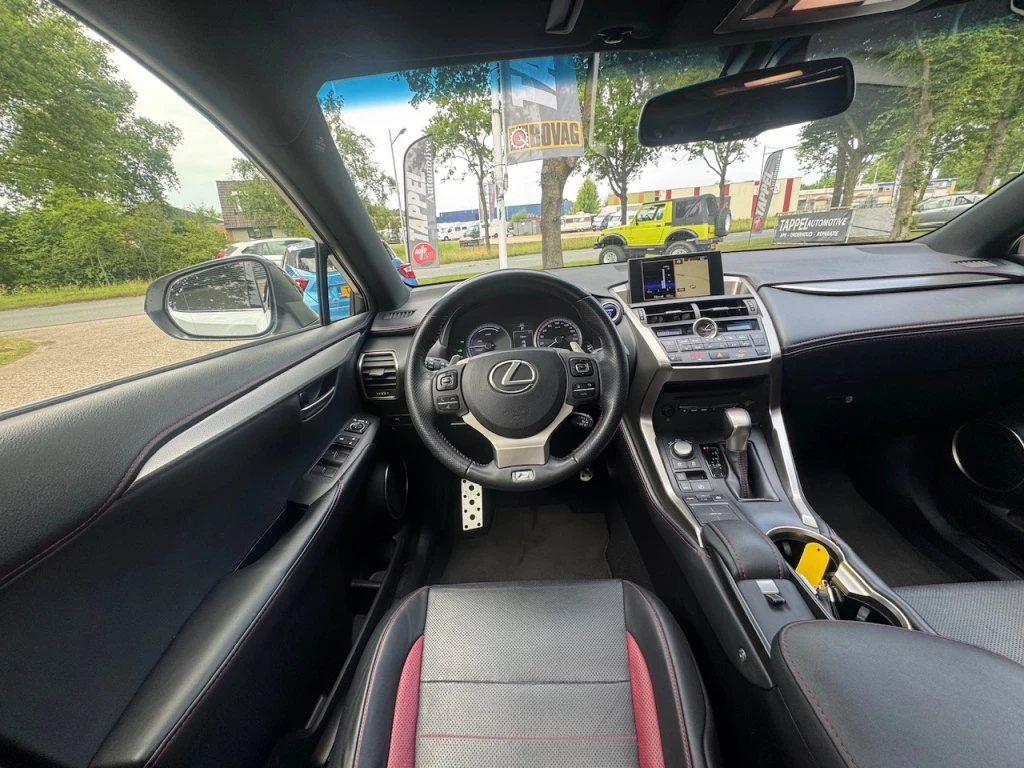 Hoofdafbeelding Lexus NX