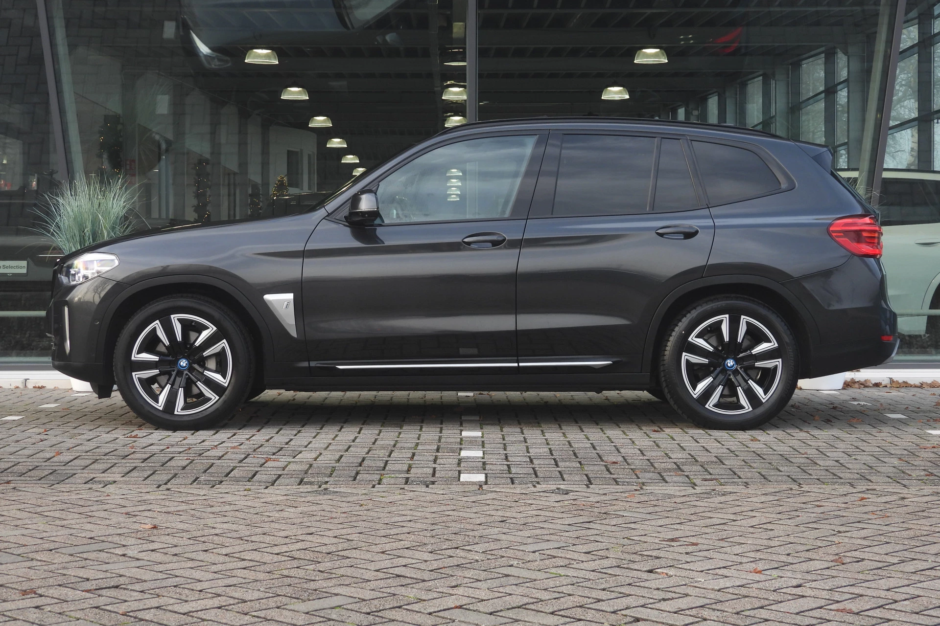 Hoofdafbeelding BMW iX3
