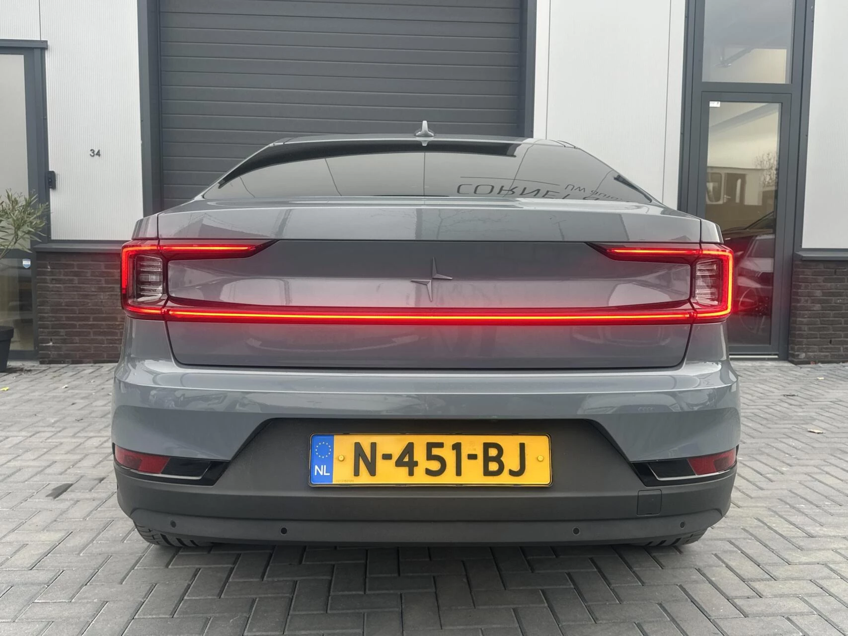 Hoofdafbeelding Polestar 2