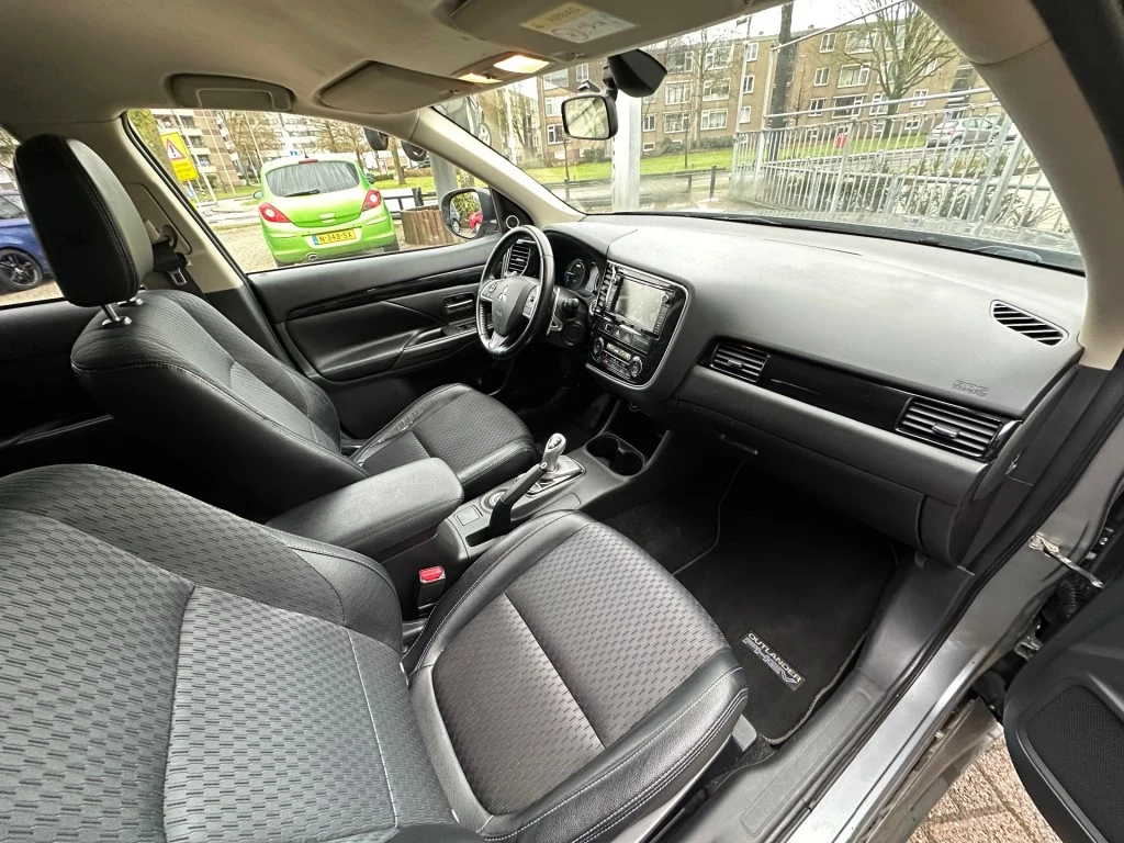 Hoofdafbeelding Mitsubishi Outlander