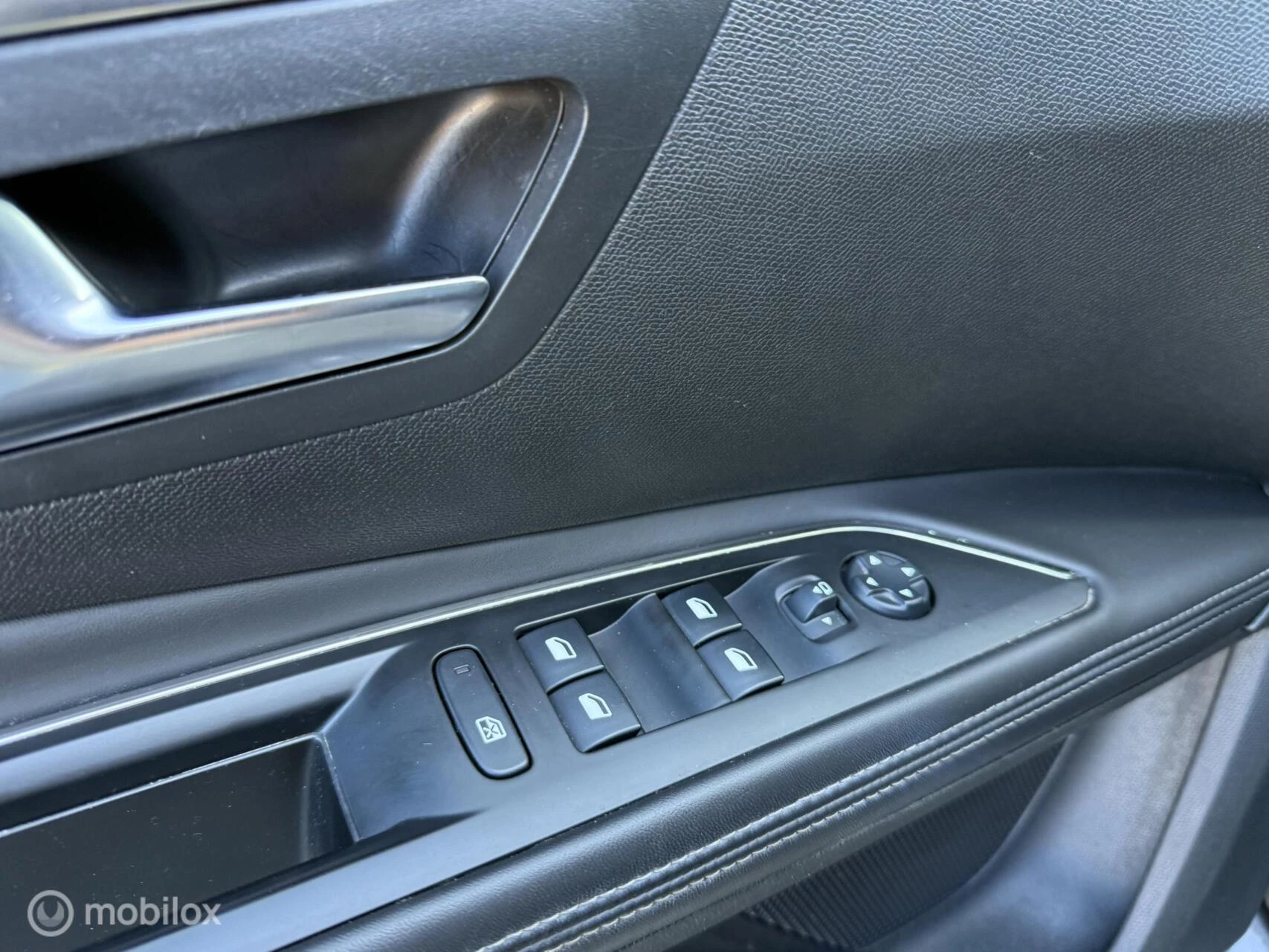 Hoofdafbeelding Peugeot 5008