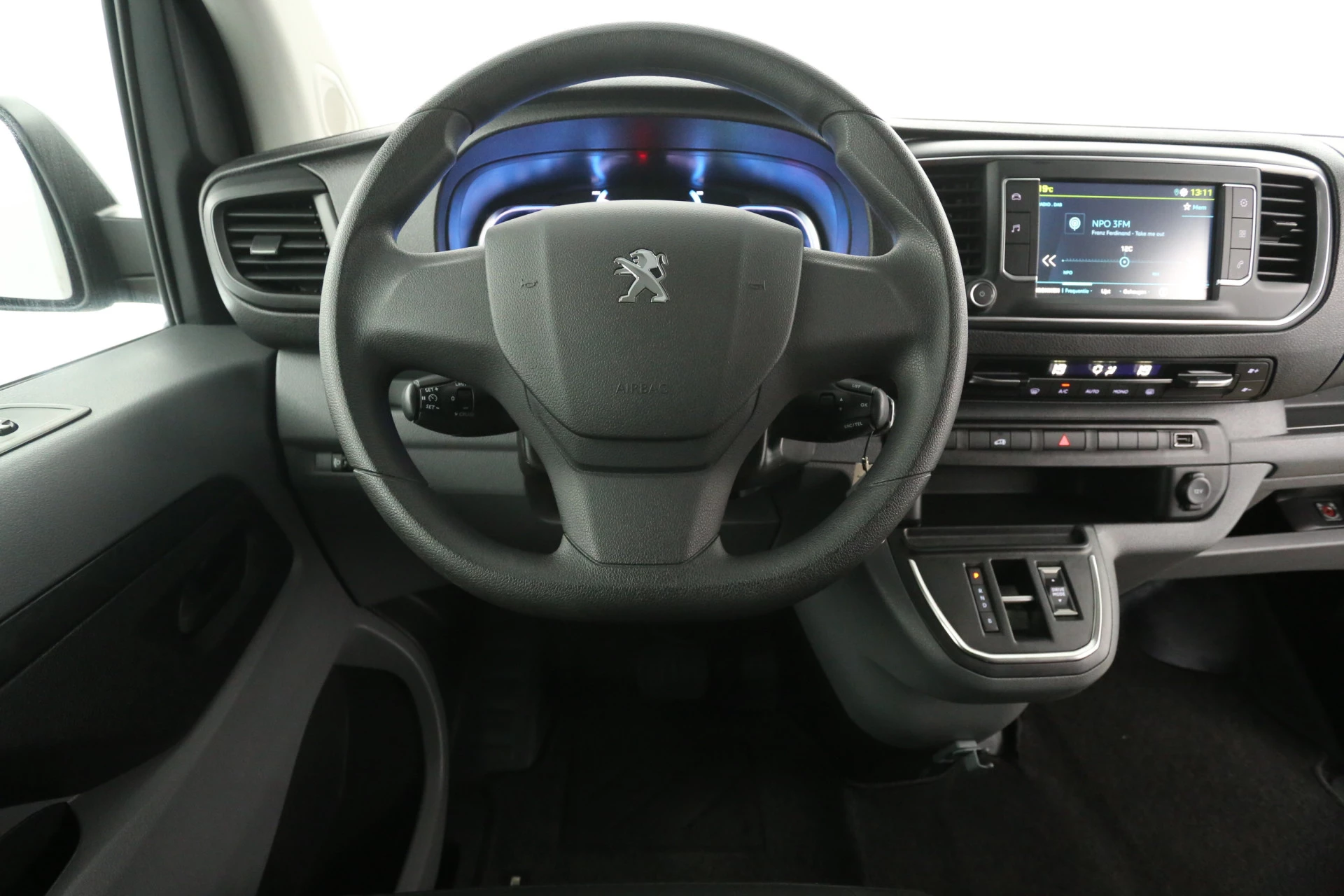 Hoofdafbeelding Peugeot e-Expert