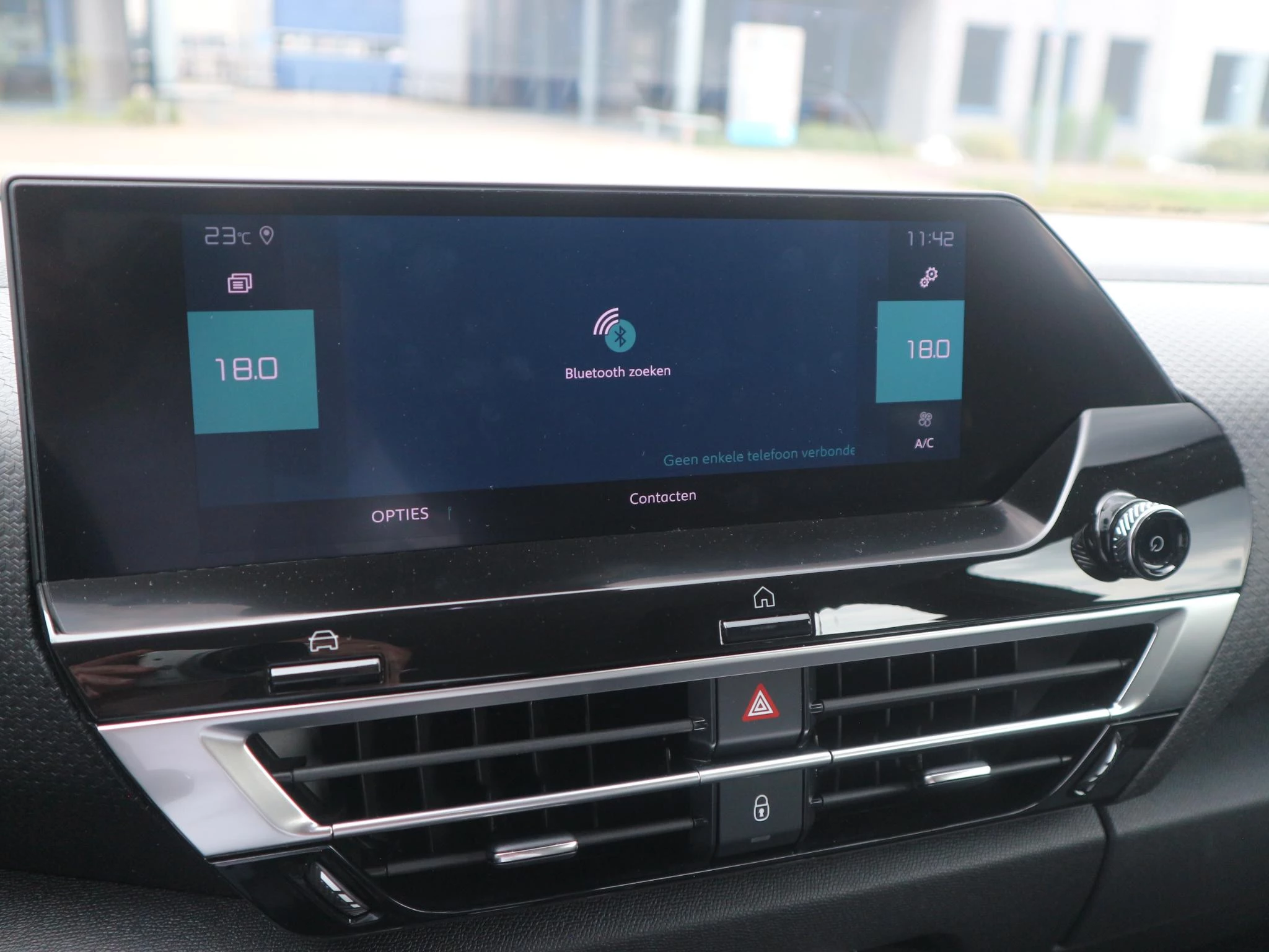 Hoofdafbeelding Citroën ë-C4