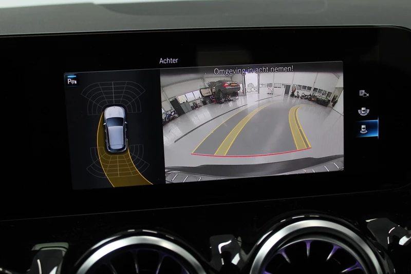 Hoofdafbeelding Mercedes-Benz EQA