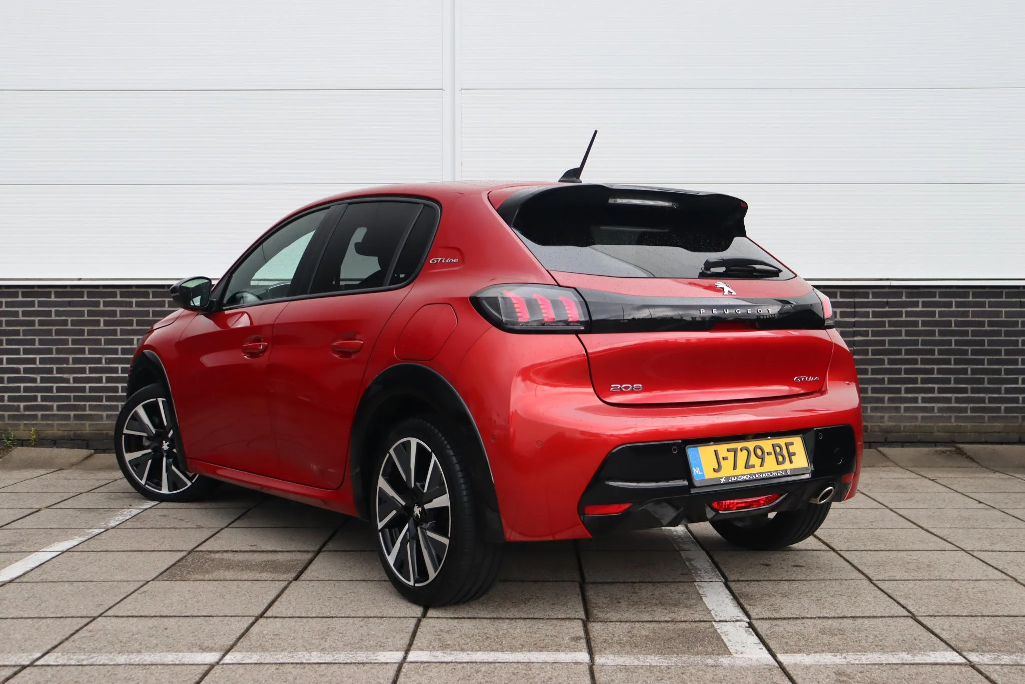 Hoofdafbeelding Peugeot 208