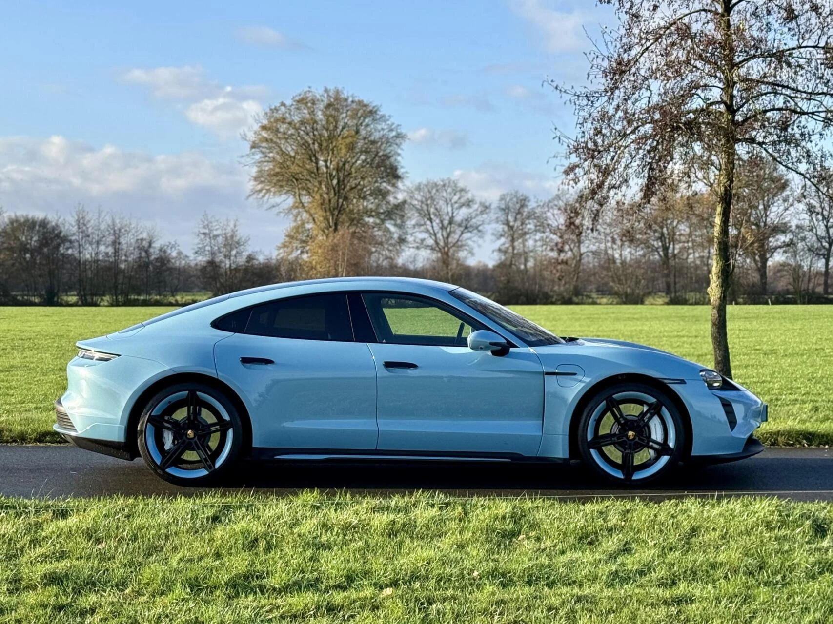 Hoofdafbeelding Porsche Taycan