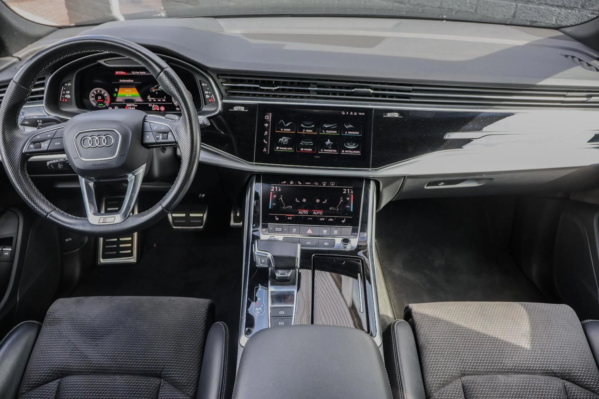 Hoofdafbeelding Audi Q8