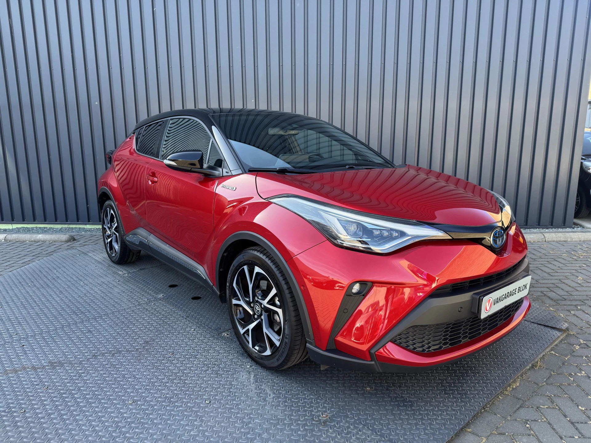 Hoofdafbeelding Toyota C-HR
