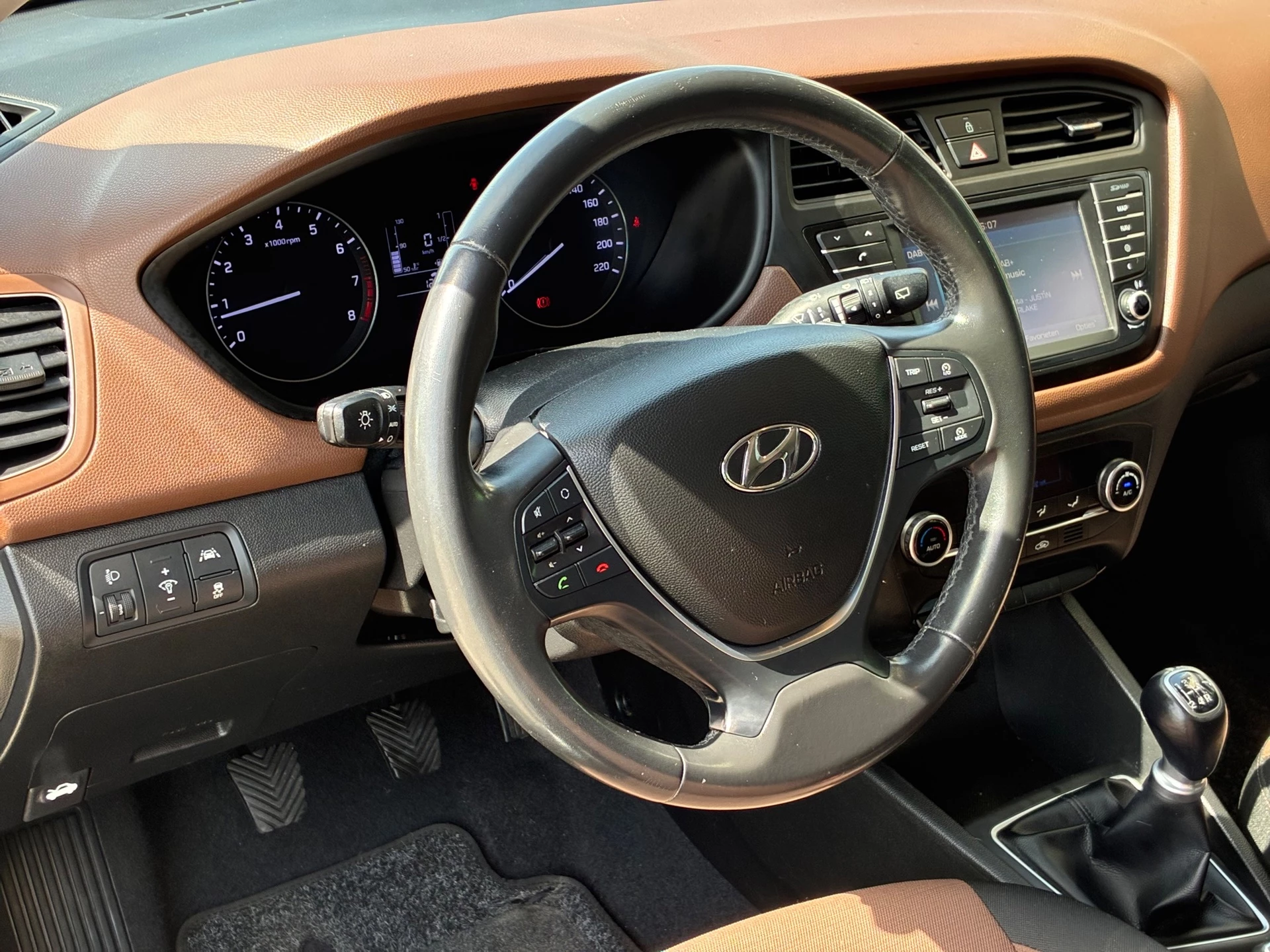 Hoofdafbeelding Hyundai i20