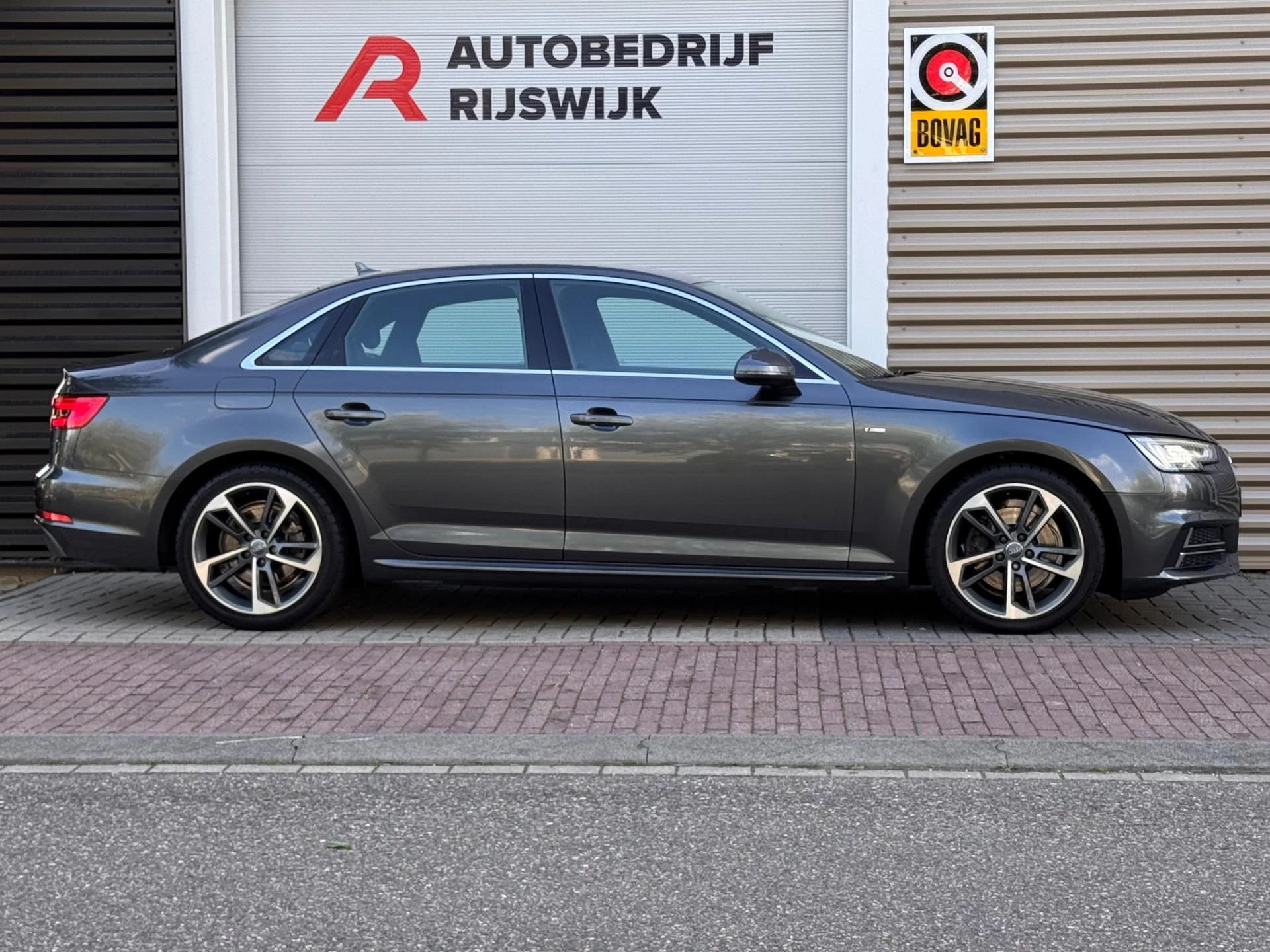 Hoofdafbeelding Audi A4