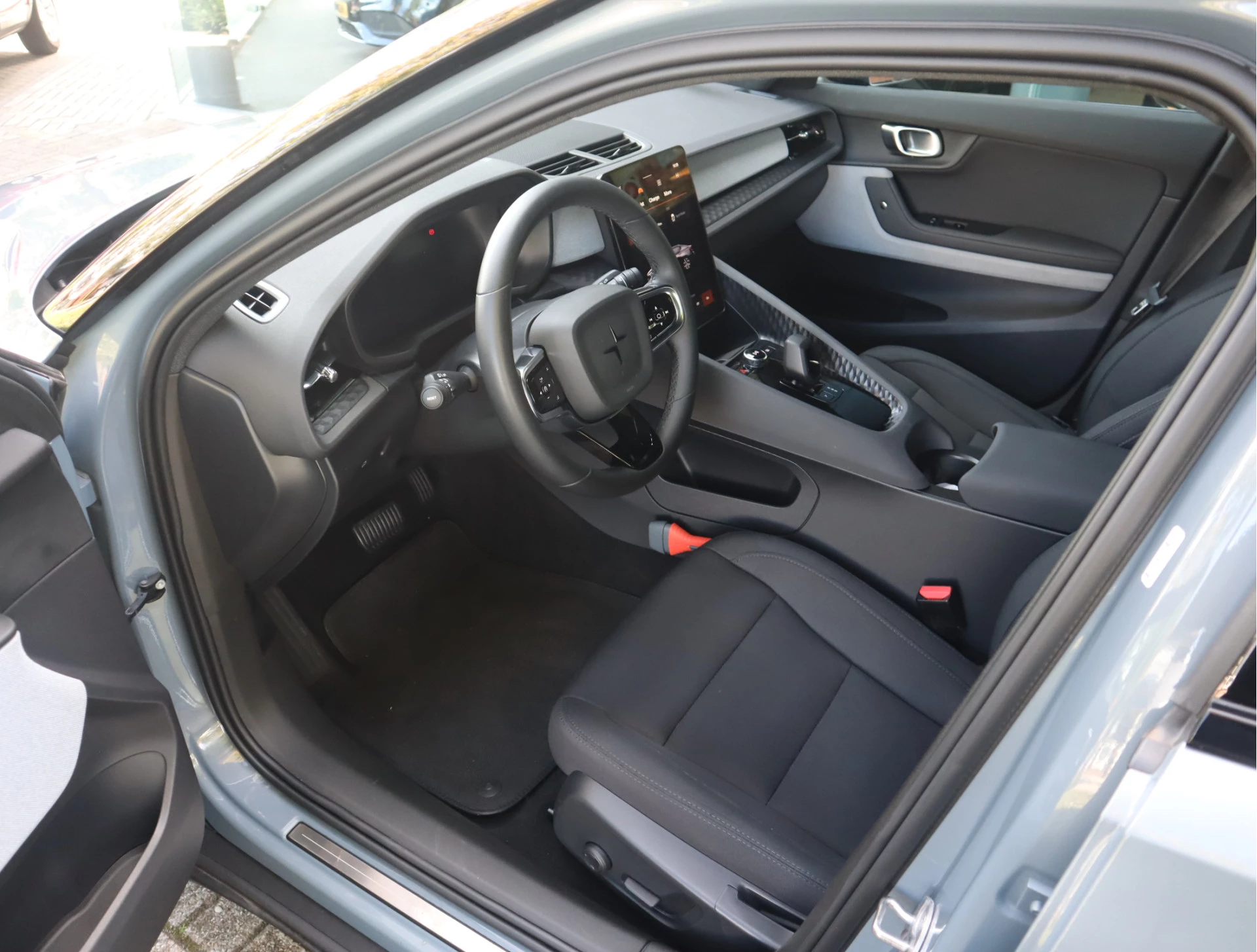 Hoofdafbeelding Polestar 2