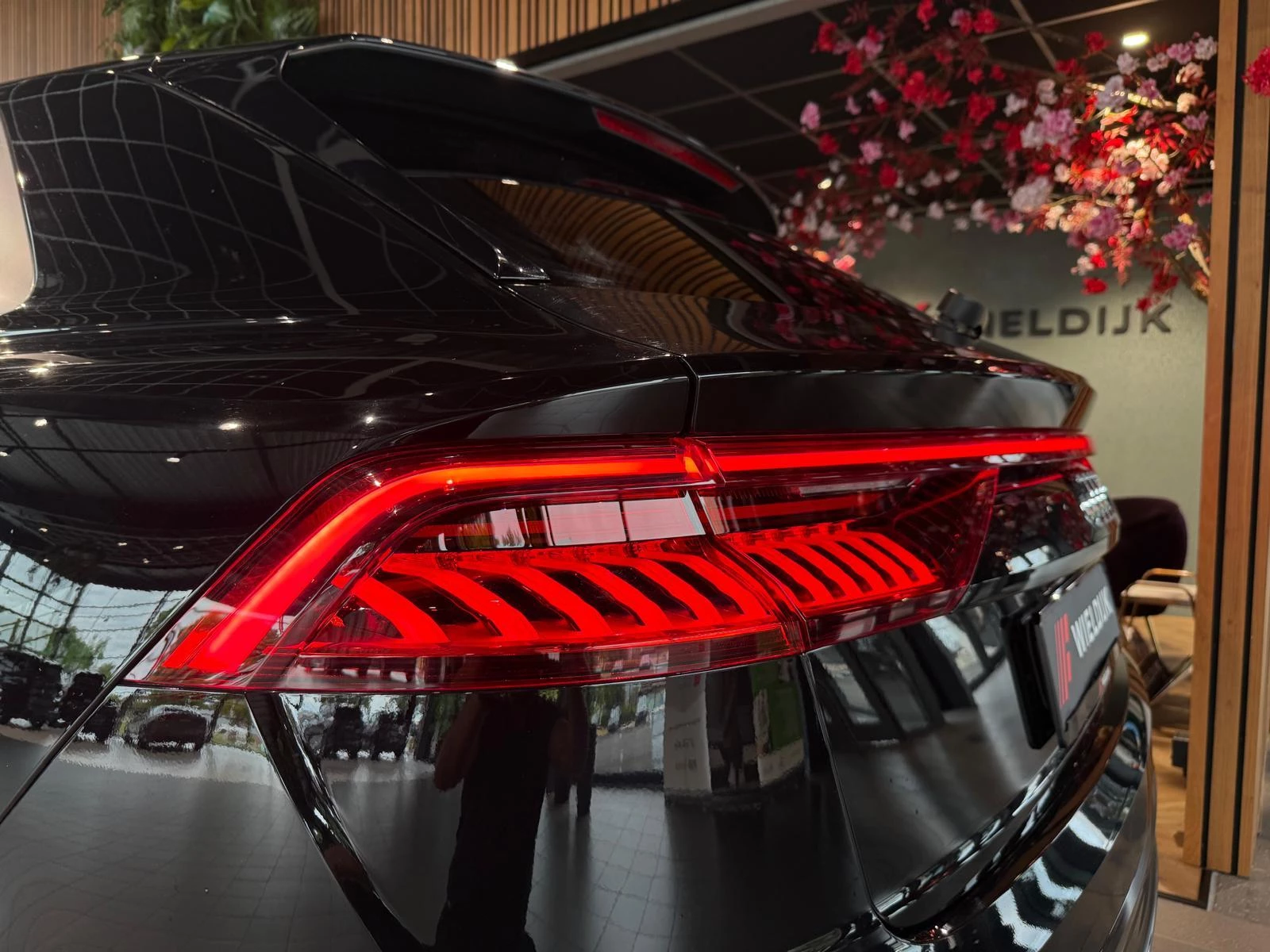 Hoofdafbeelding Audi Q8