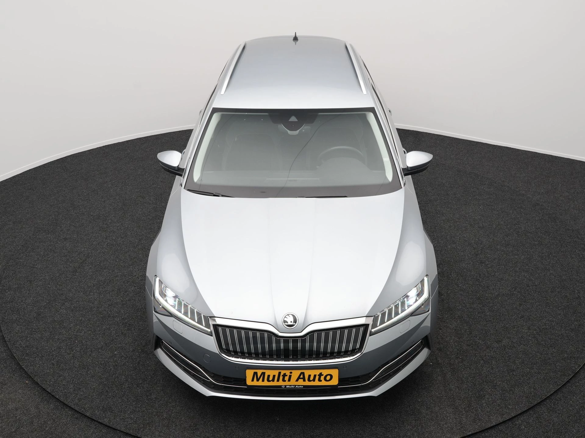 Hoofdafbeelding Škoda Superb