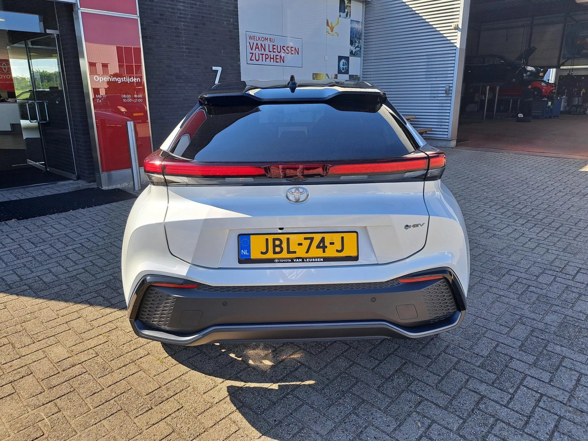 Hoofdafbeelding Toyota C-HR