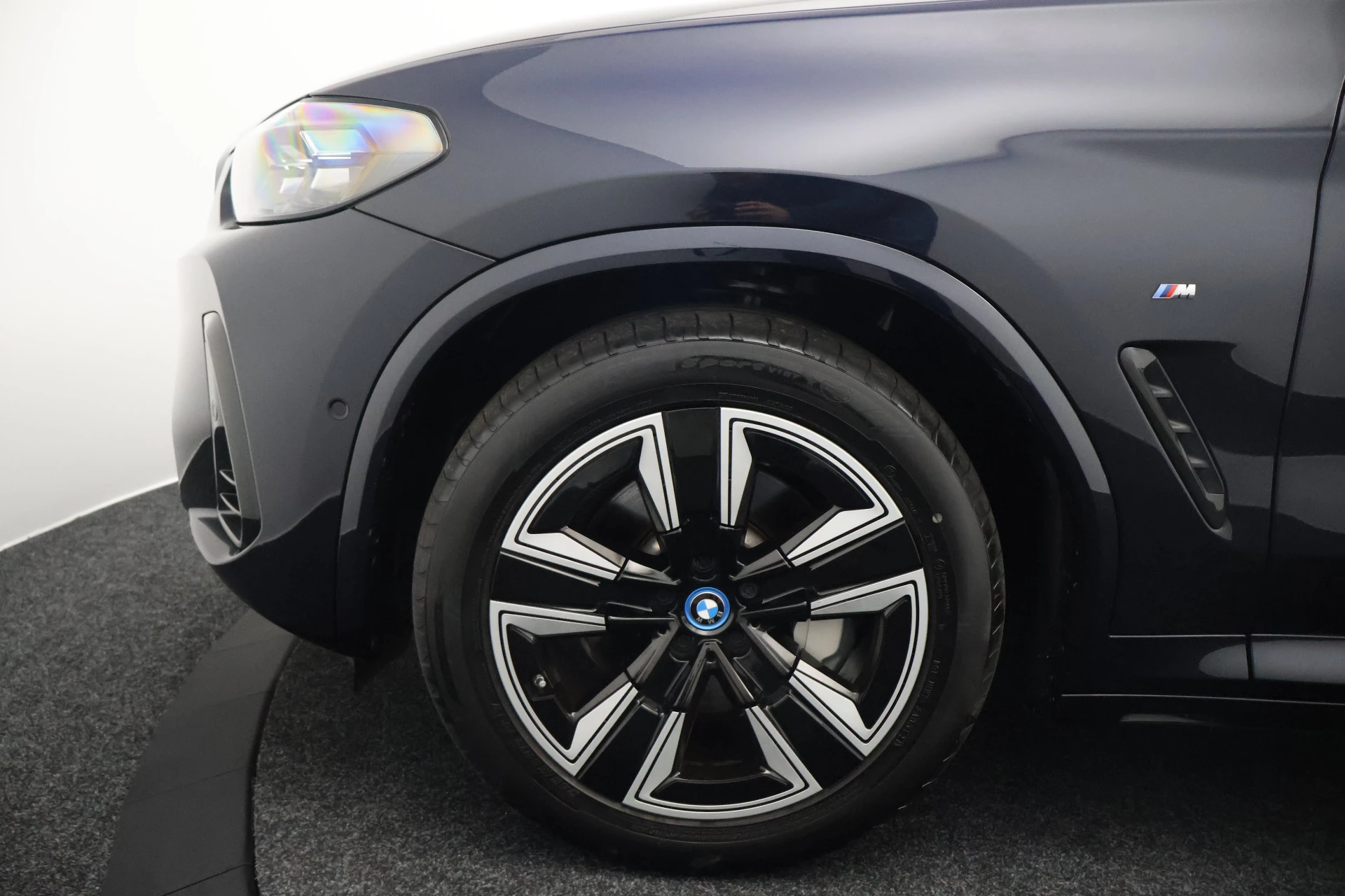 Hoofdafbeelding BMW iX3