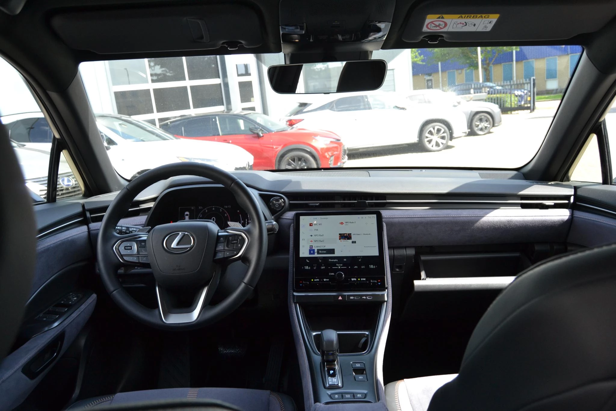 Hoofdafbeelding Lexus LBX