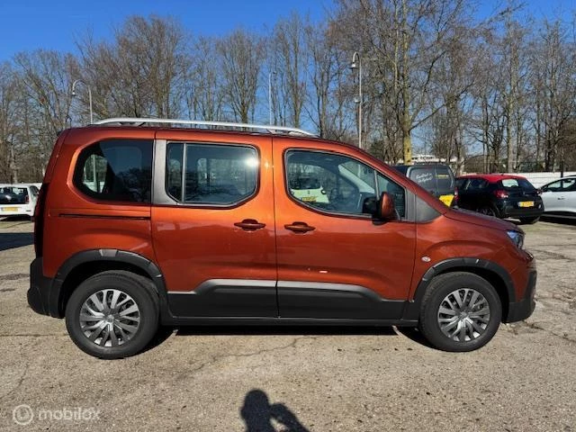 Hoofdafbeelding Peugeot Rifter