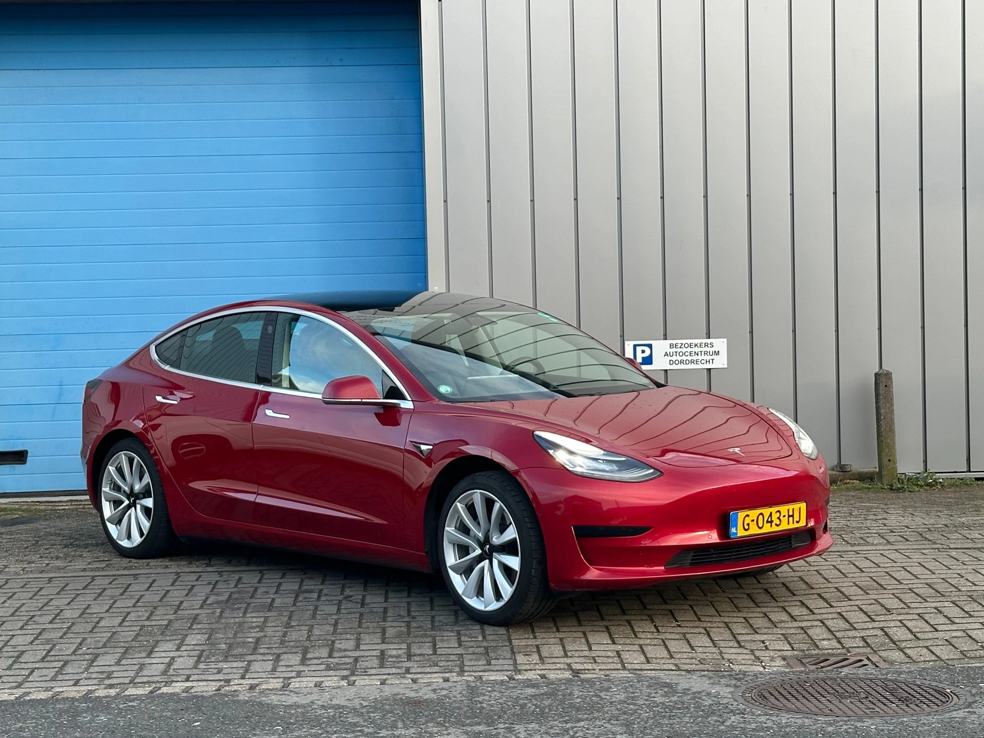 Hoofdafbeelding Tesla Model 3