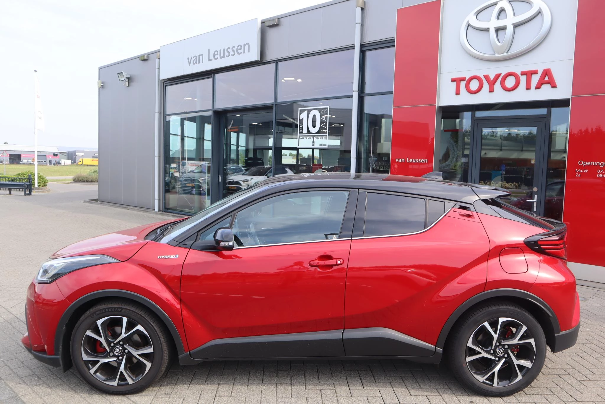 Hoofdafbeelding Toyota C-HR