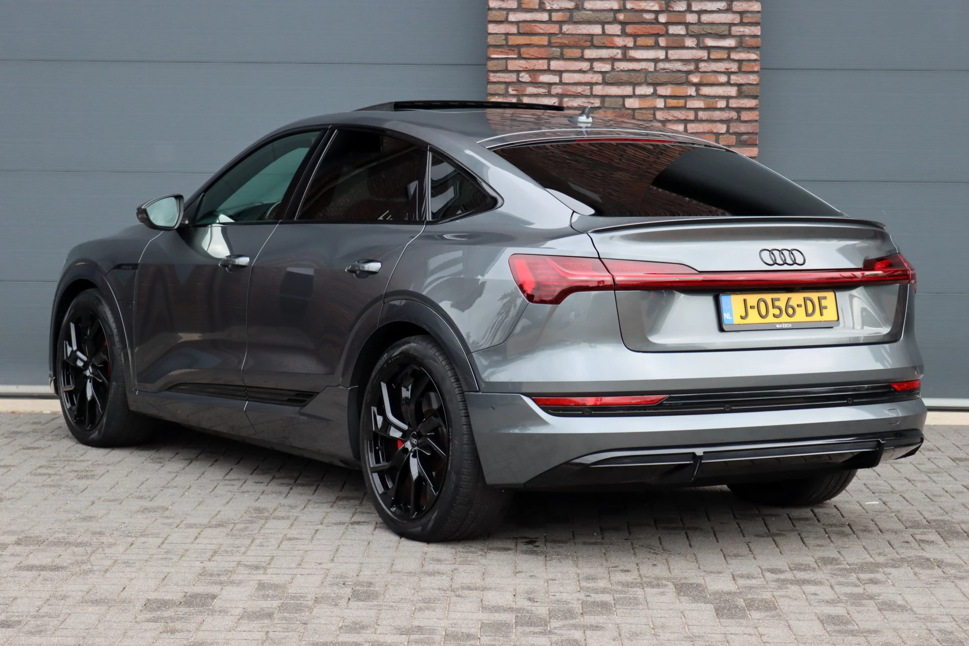 Hoofdafbeelding Audi e-tron