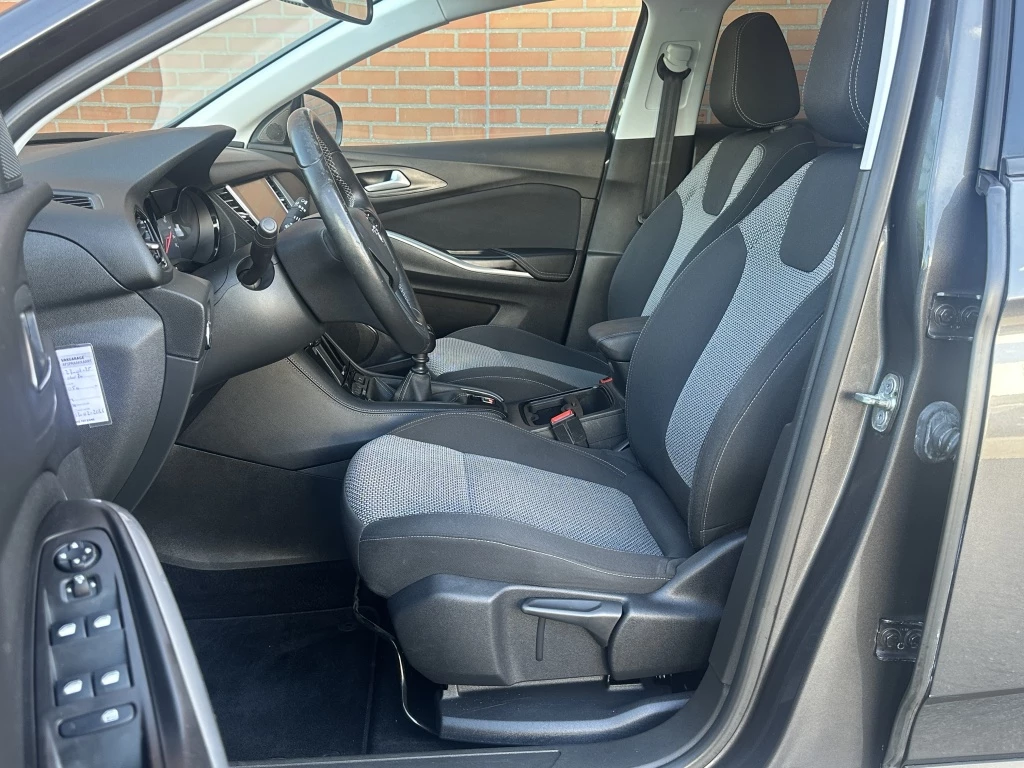 Hoofdafbeelding Opel Grandland X