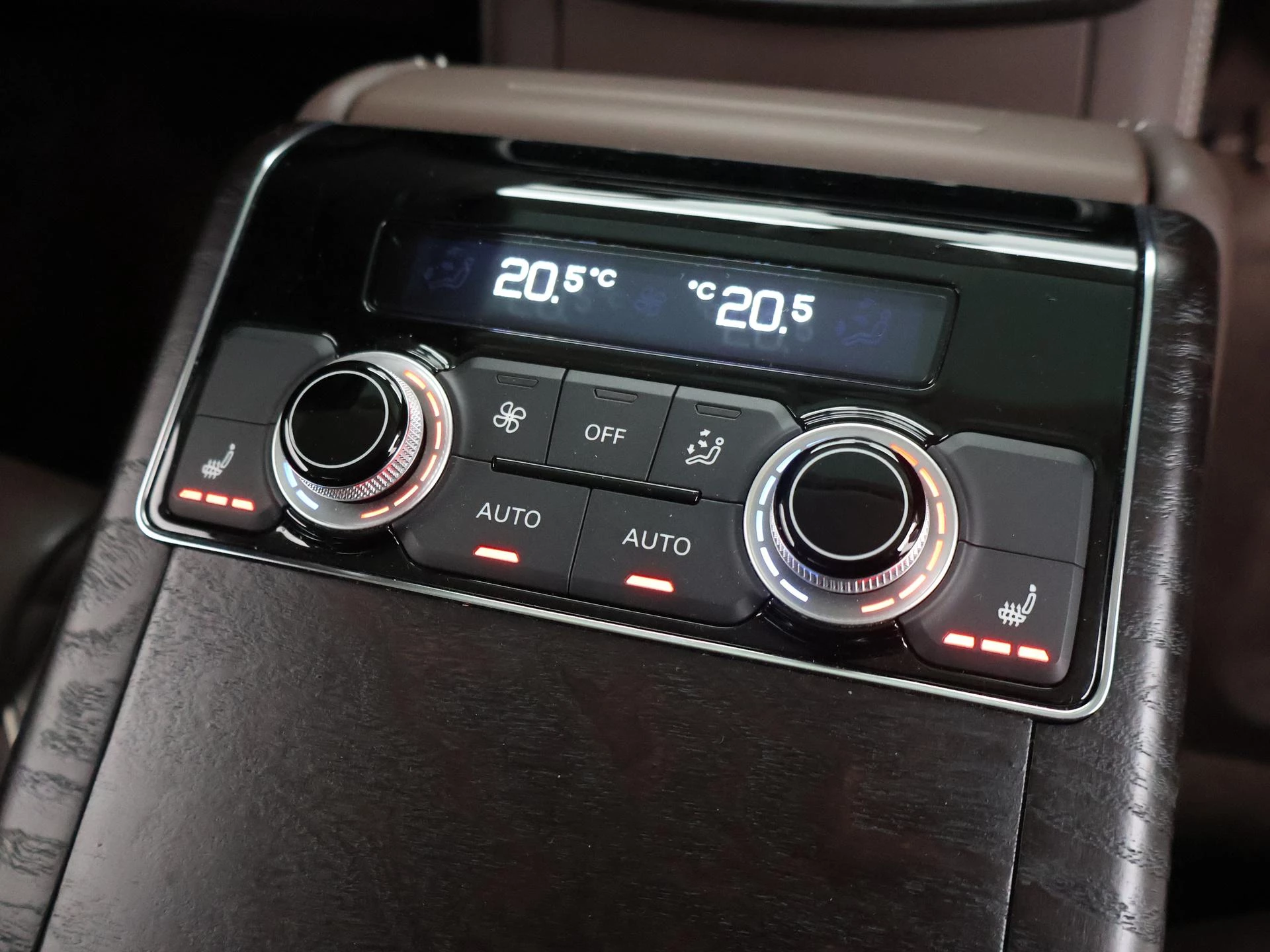 Hoofdafbeelding Audi A8