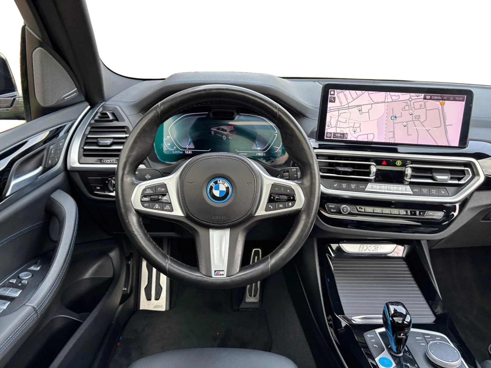Hoofdafbeelding BMW iX3