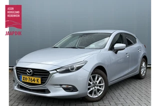Hoofdafbeelding Mazda 3 Mazda 3 BWJ 2019 2.0 SkyActiv-G 120 PK SkyLease+ XENON / HEADUP DISPLAY / CAMERA / STUURVERW. / STOELVERW. / NAVI / CLIMA / CRUISE / LMV / PDC