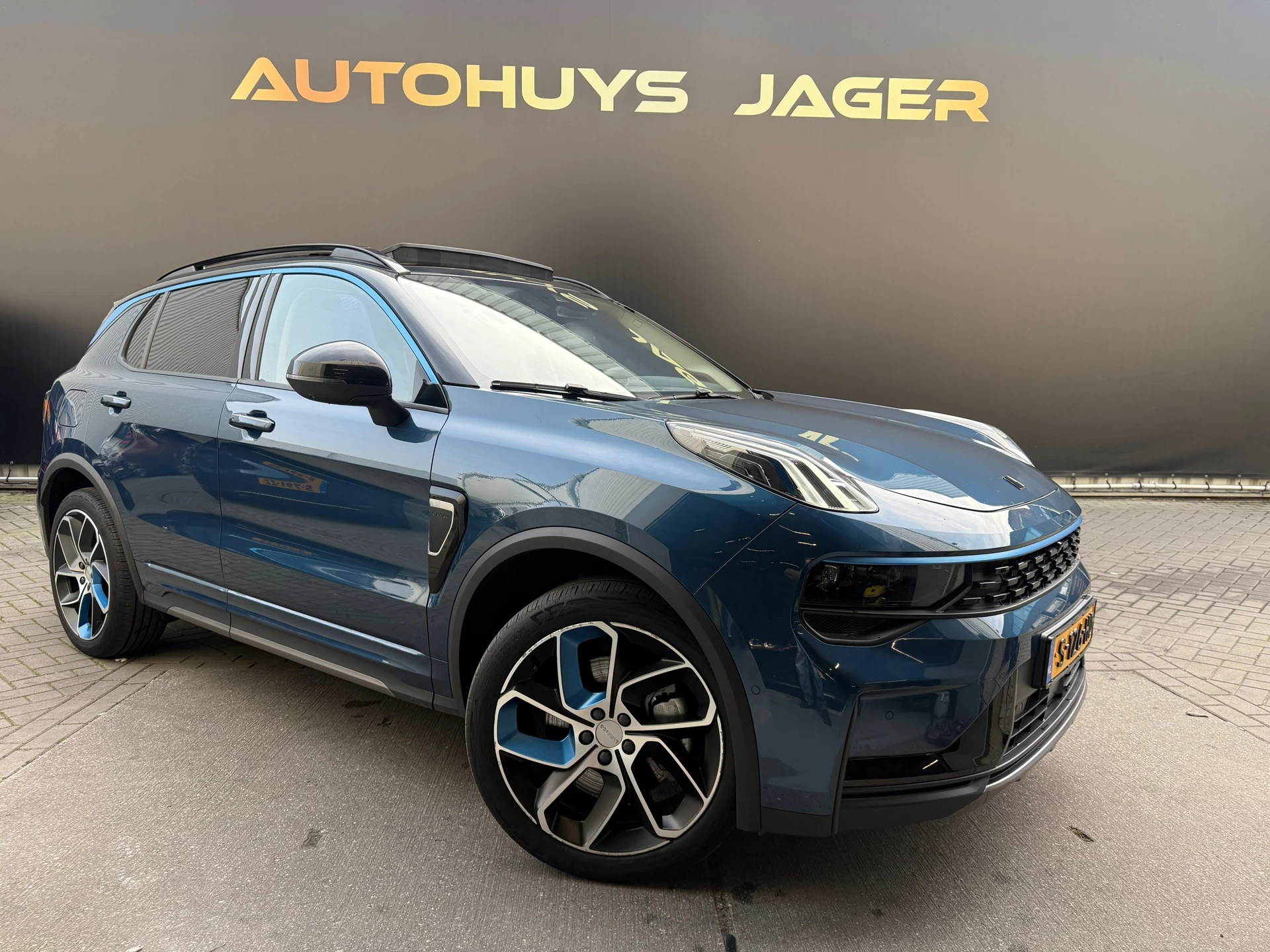 Hoofdafbeelding Lynk & Co 01