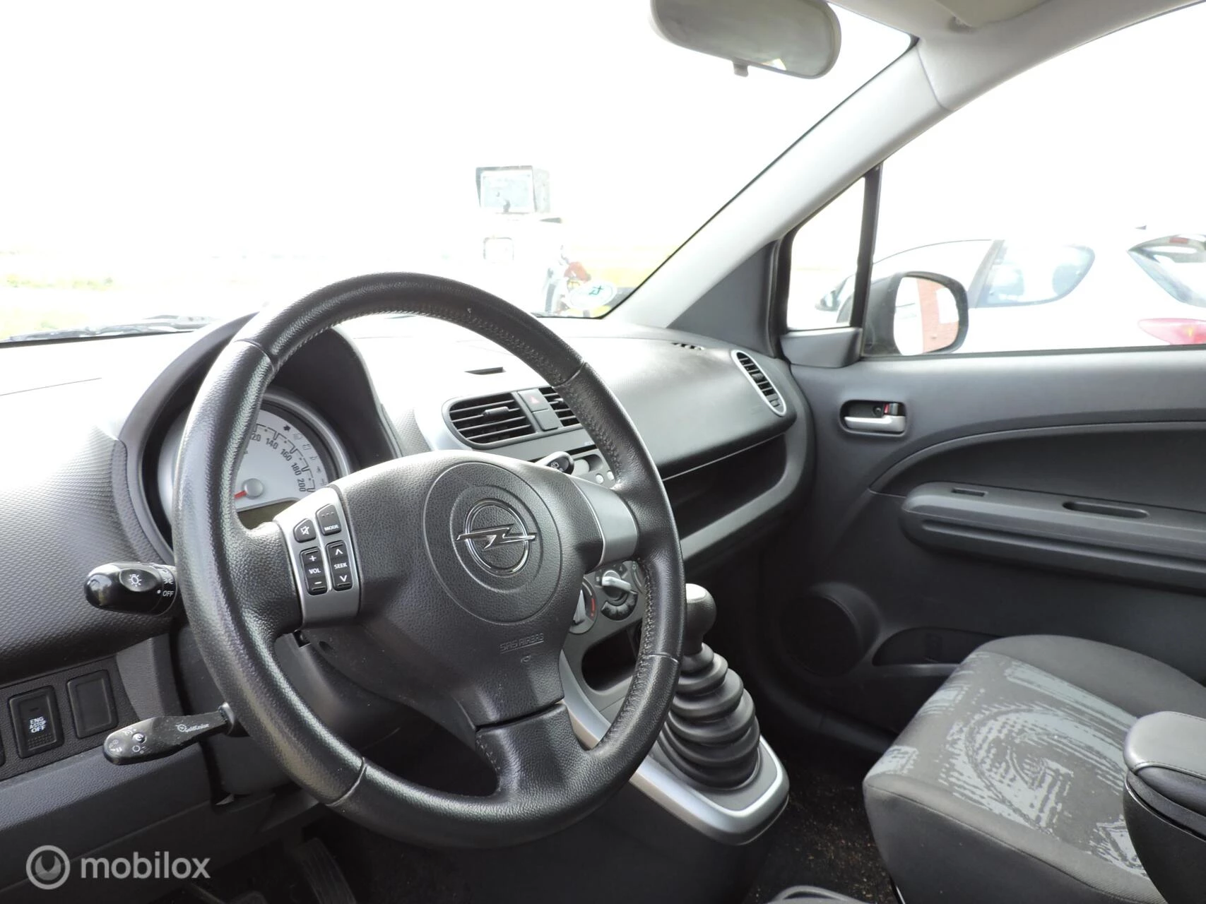 Hoofdafbeelding Opel Agila